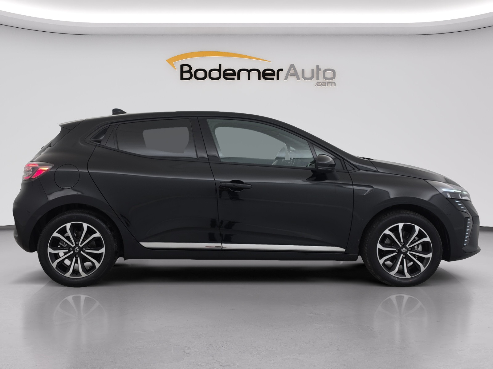 Vente en ligne Renault Clio 5 Clio E-Tech full hybrid 145 ch GSR2 au prix de 21 790 €
