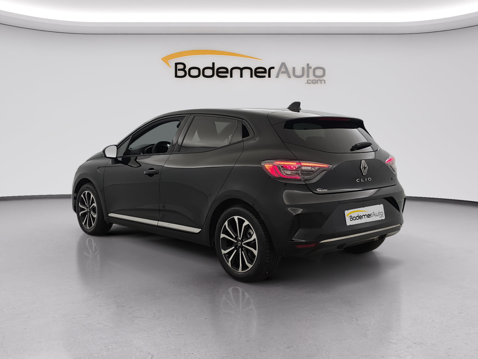 Vente en ligne Renault Clio 5 Clio E-Tech full hybrid 145 ch GSR2 au prix de 21 790 €