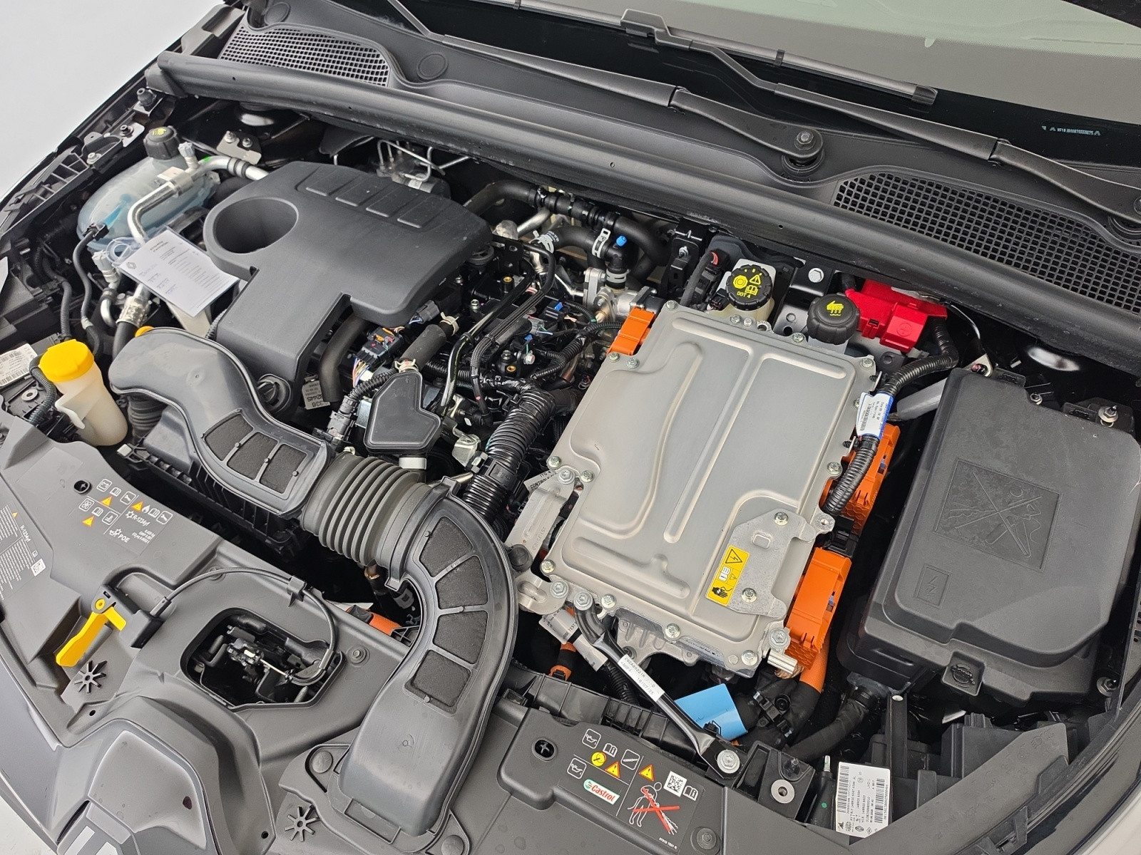 Vente en ligne Renault Clio 5 Clio E-Tech full hybrid 145 ch GSR2 au prix de 21 790 €