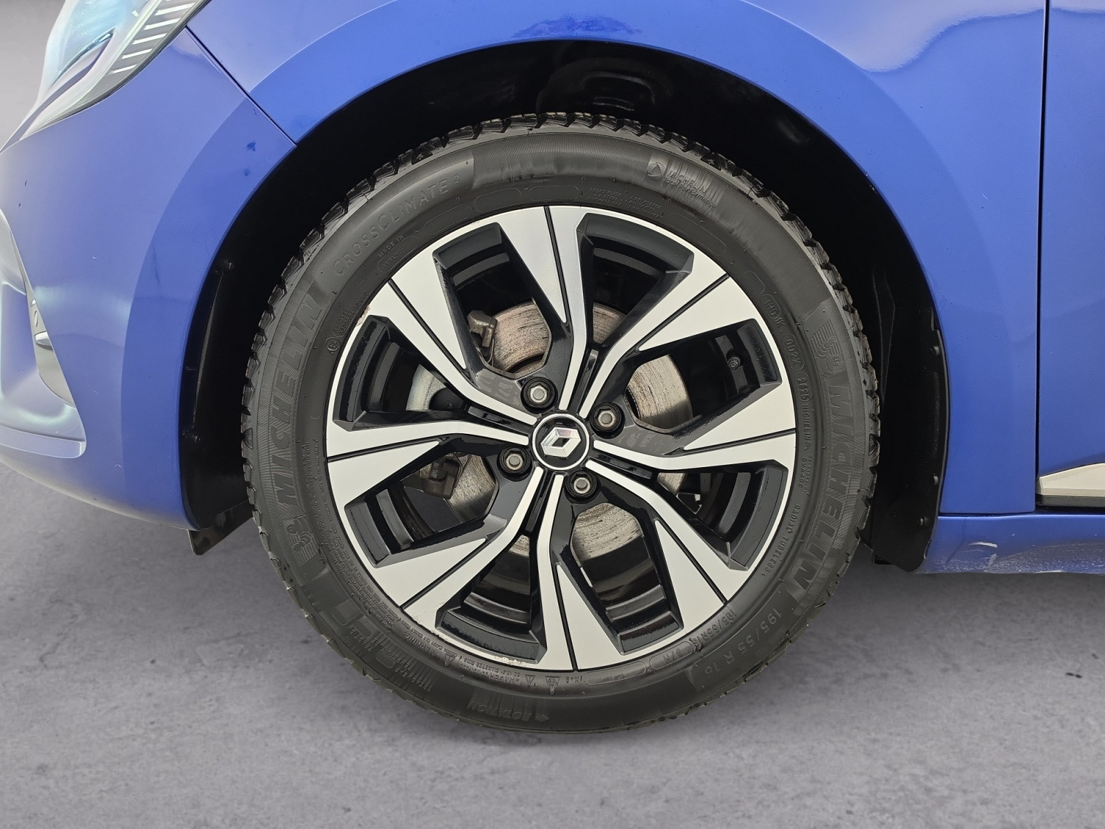 Vente en ligne Renault Clio 5 Clio E-Tech full hybrid 145 au prix de 14 590 €