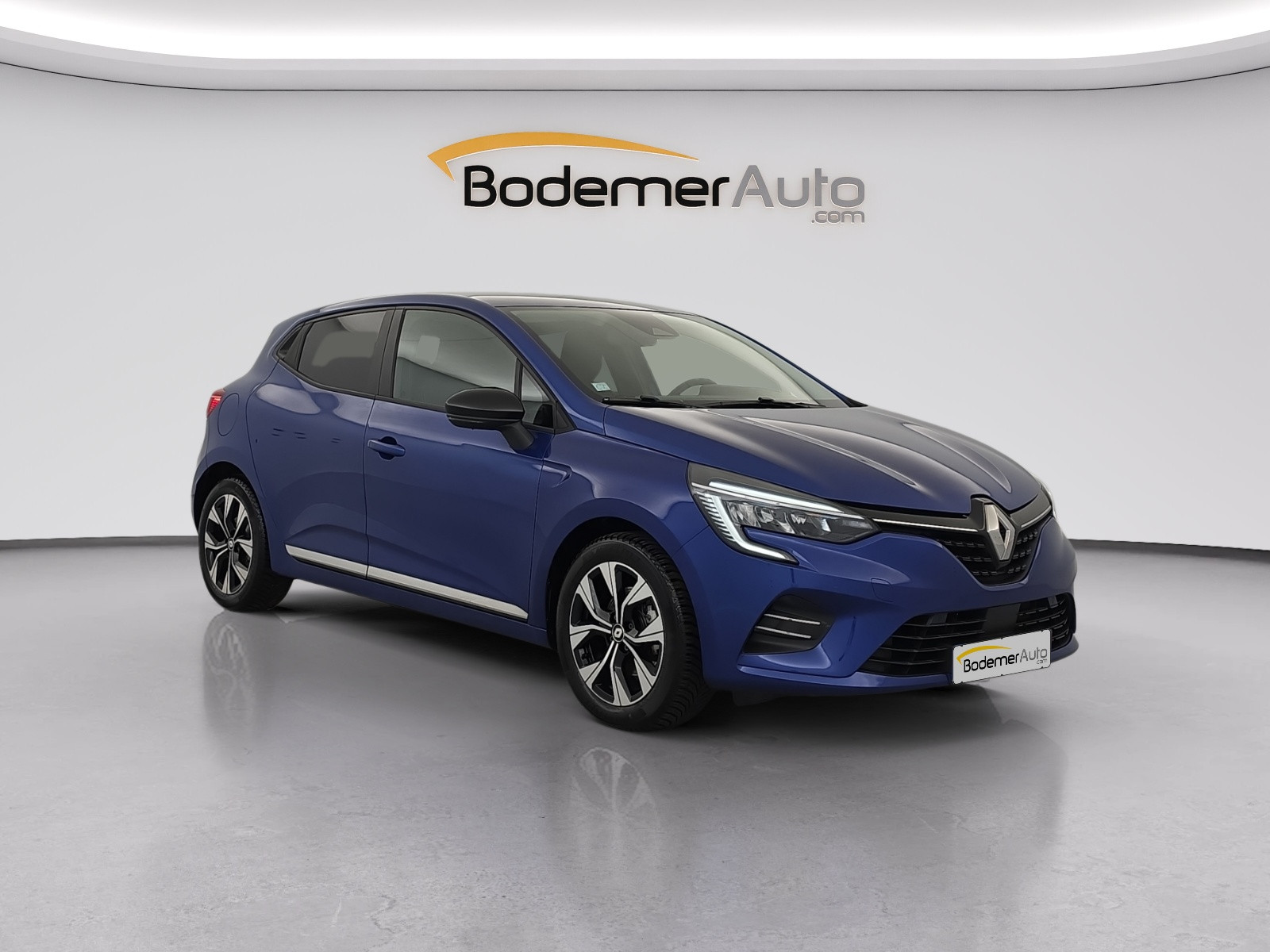 Vente en ligne Renault Clio 5 Clio E-Tech full hybrid 145 au prix de 14 590 €