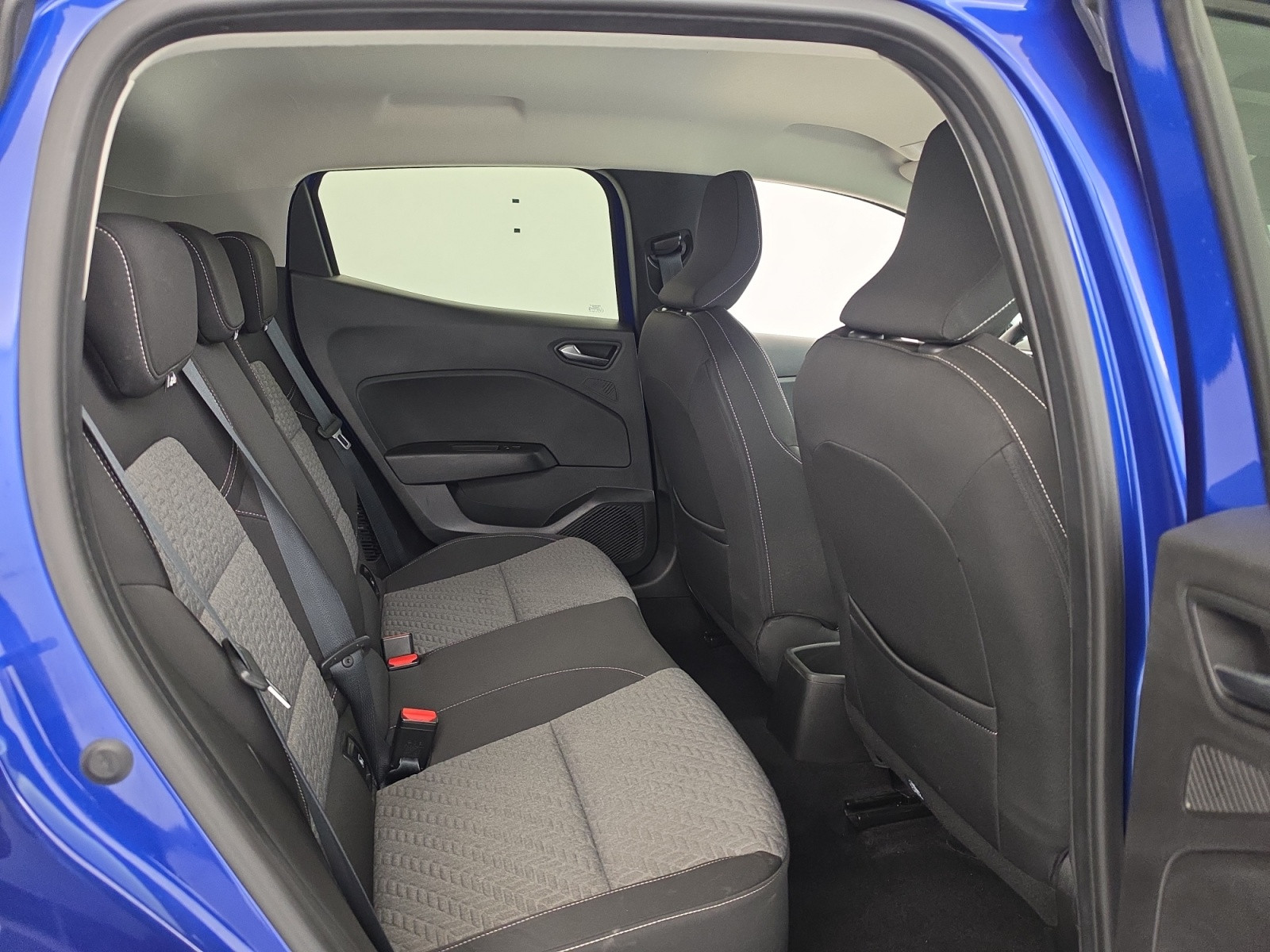 Vente en ligne Renault Clio 5 Clio E-Tech full hybrid 145 au prix de 14 590 €