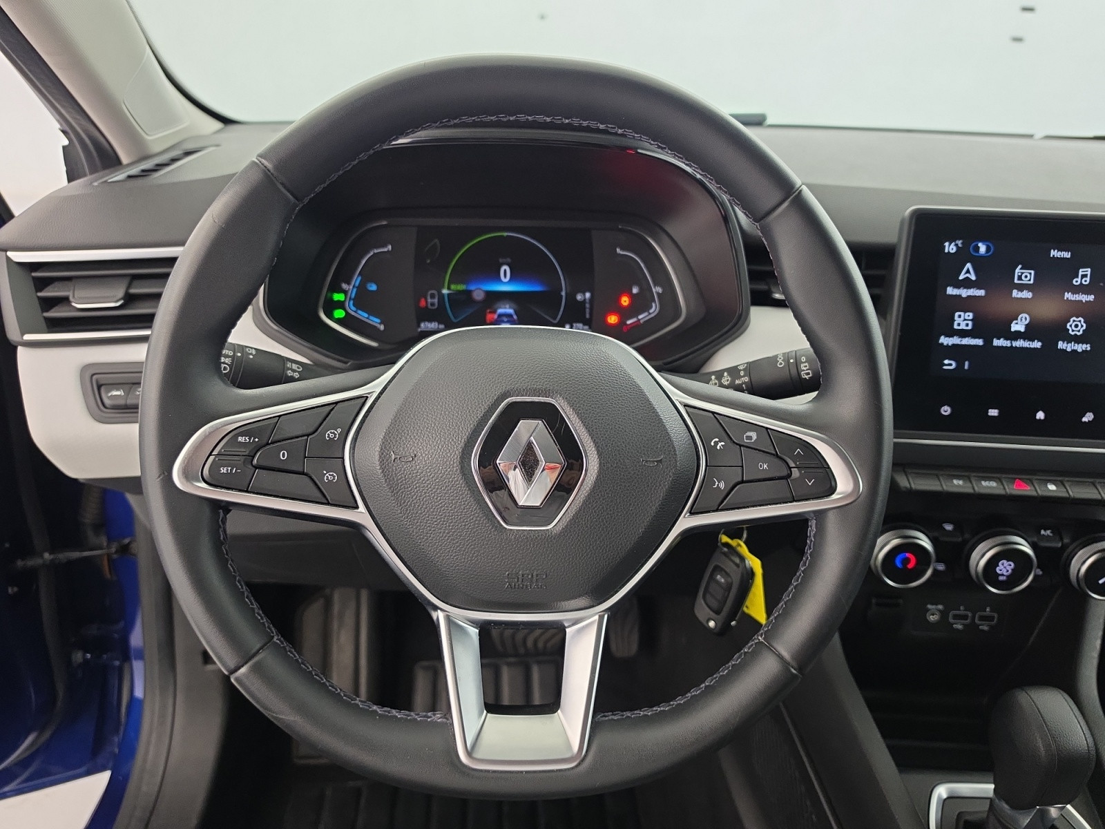 Vente en ligne Renault Clio 5 Clio E-Tech full hybrid 145 au prix de 14 590 €
