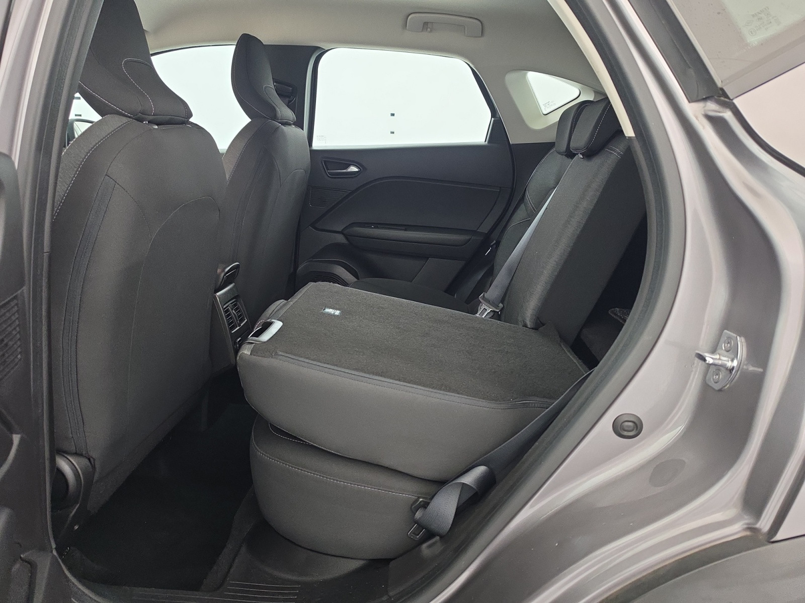 Vente en ligne Renault Captur  Blue dCi 95 au prix de 15 590 €