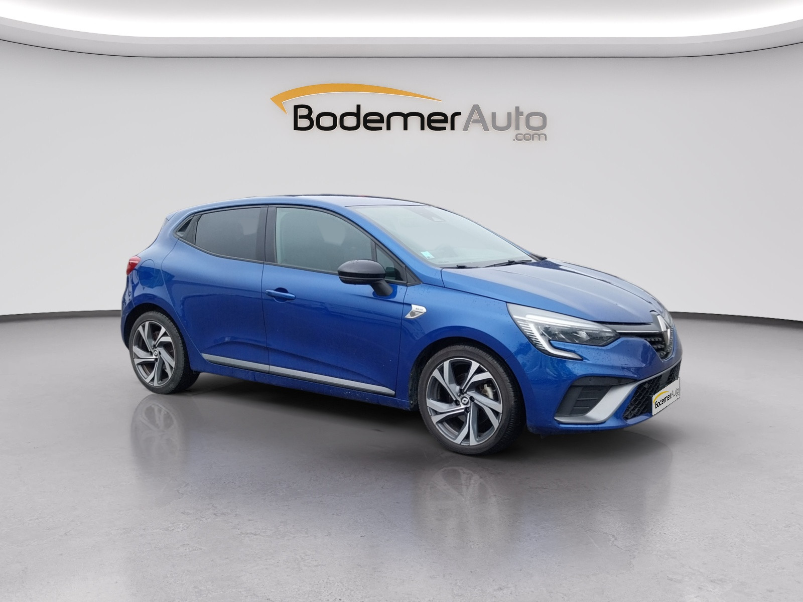 Vente en ligne Renault Clio 5 Clio E-Tech hybride 145 au prix de 16 590 €
