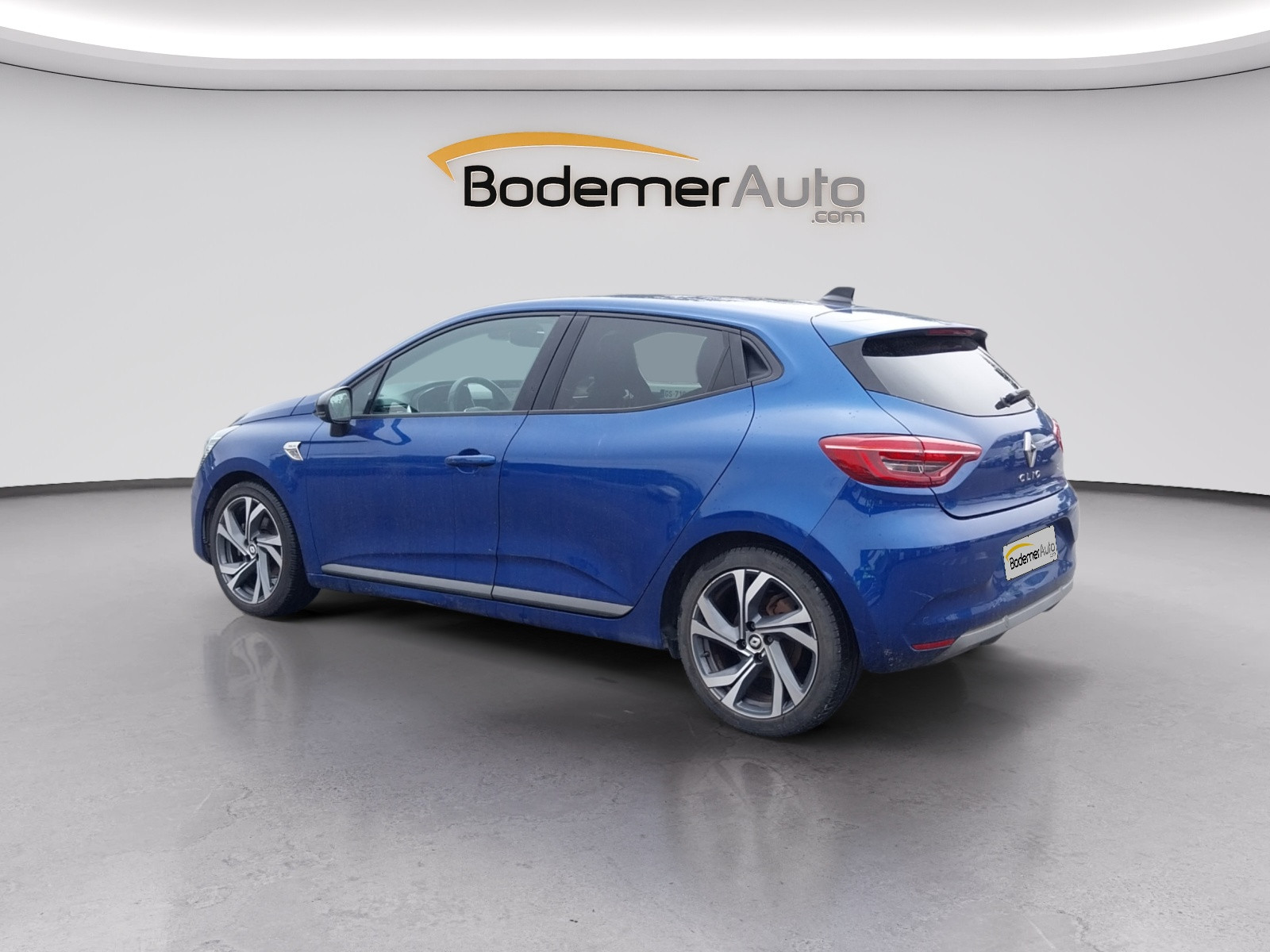 Vente en ligne Renault Clio 5 Clio E-Tech hybride 145 au prix de 16 590 €