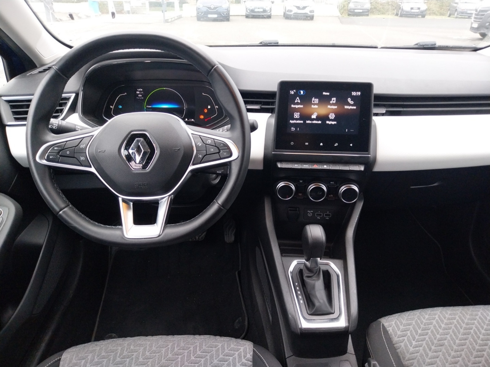 Vente en ligne Renault Clio 5 Clio E-Tech full hybrid 145 au prix de 14 590 €