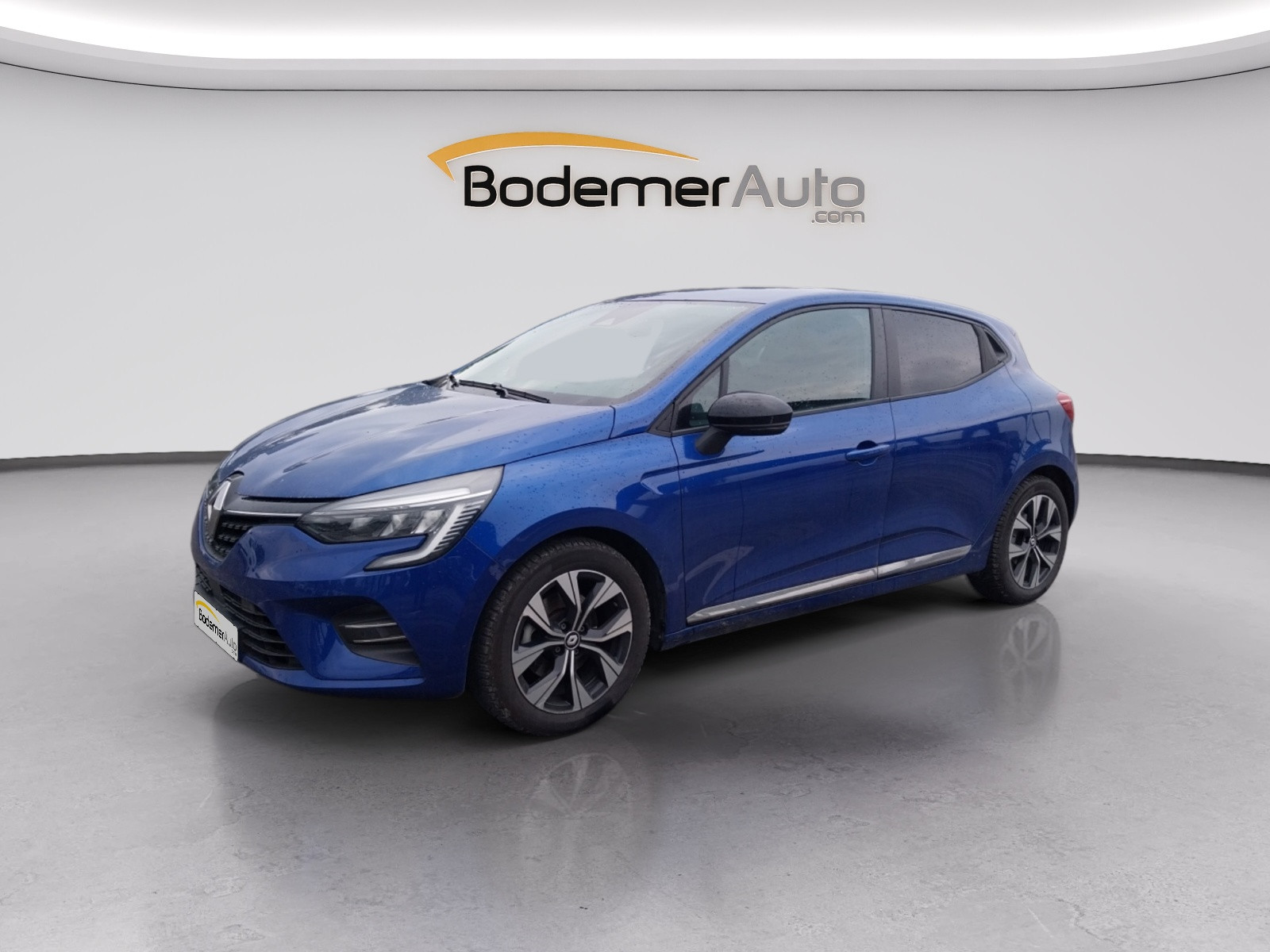Vente en ligne Renault Clio 5 Clio E-Tech full hybrid 145 au prix de 14 590 €