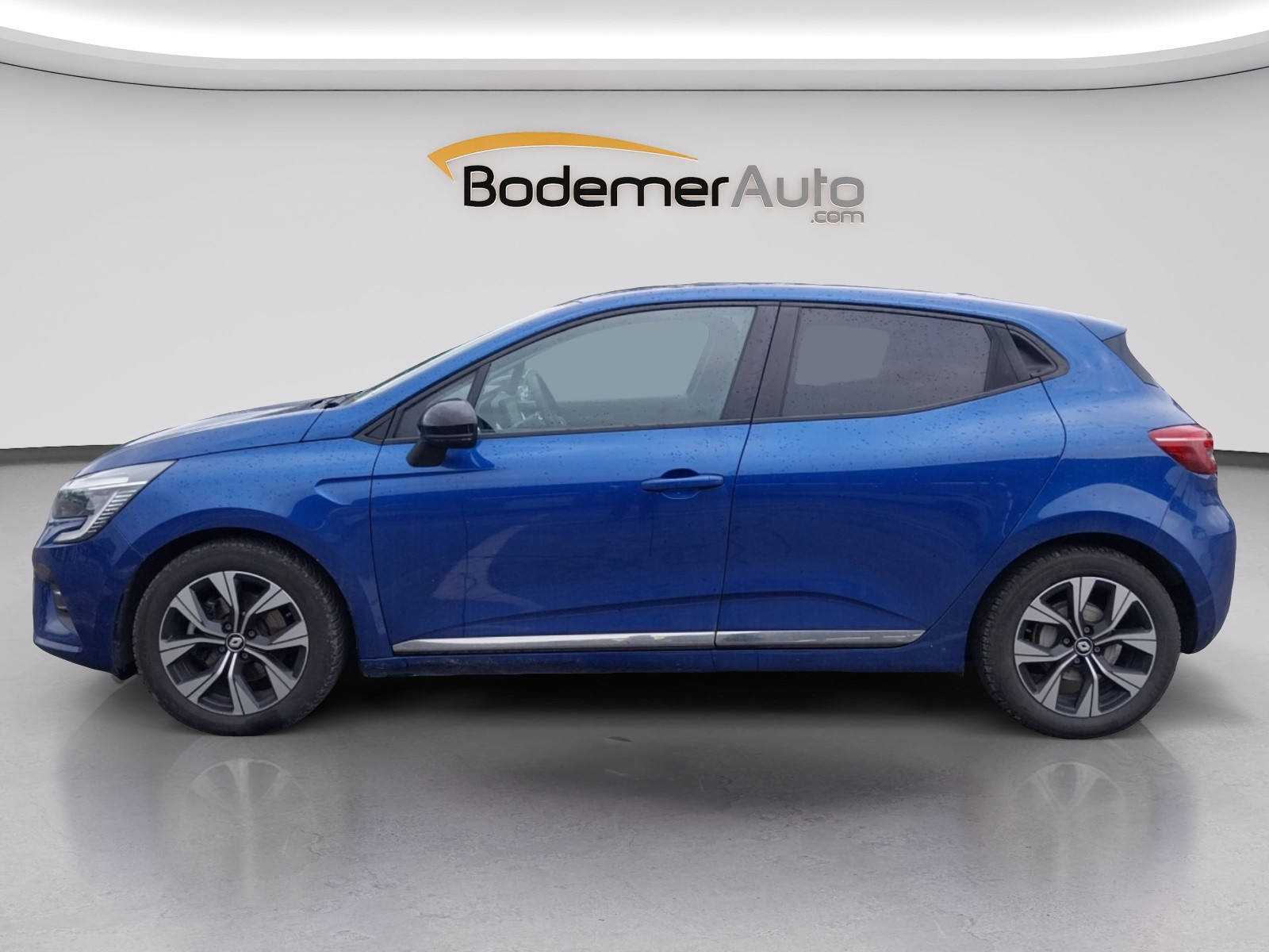 Vente en ligne Renault Clio 5 Clio E-Tech full hybrid 145 au prix de 14 590 €