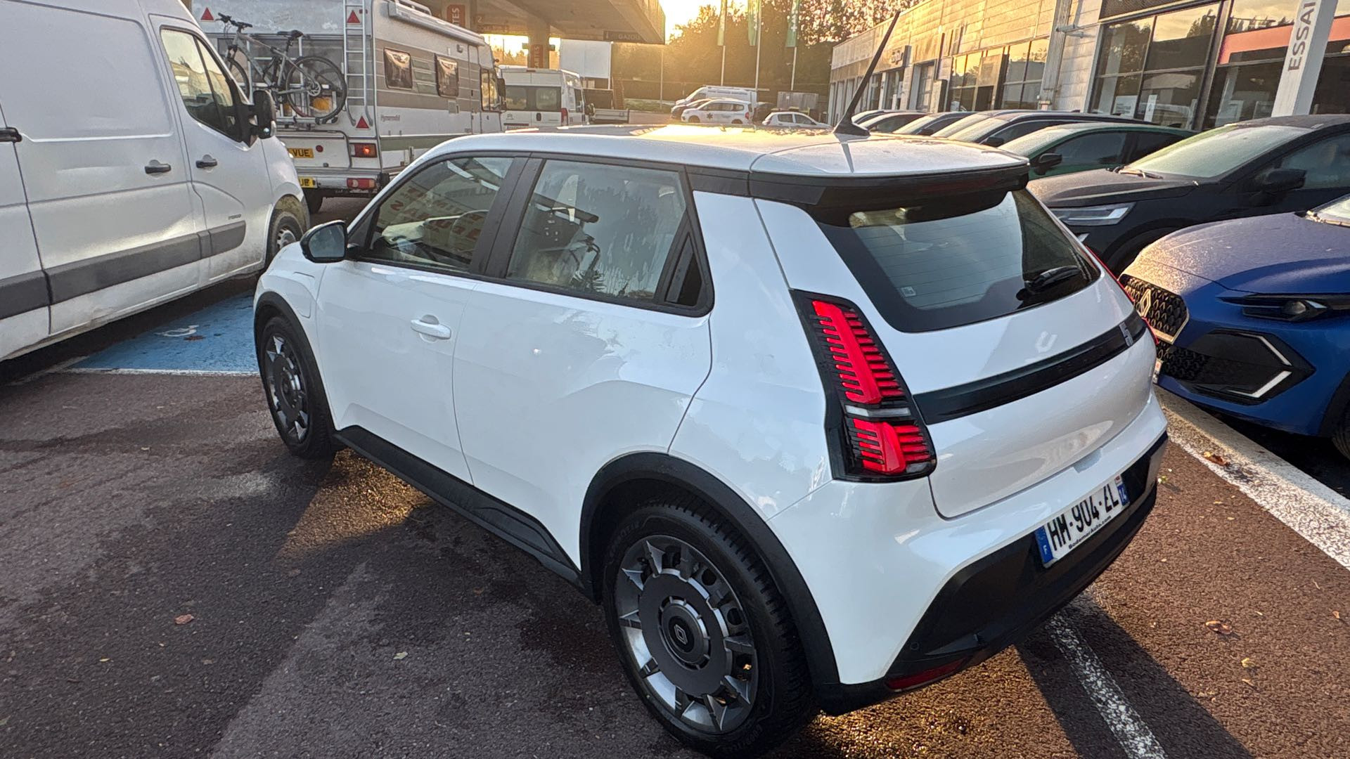 Vente en ligne Renault R5 E-Tech  120 ch autonomie urbaine au prix de 28 490 €