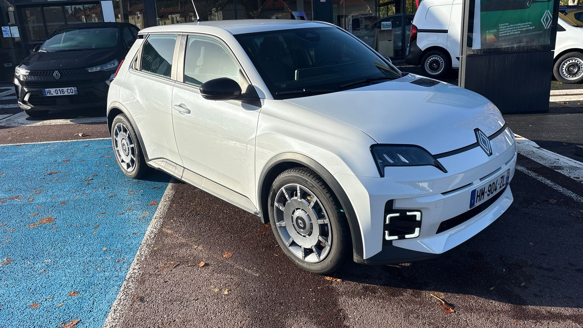 Vente en ligne Renault R5 E-Tech  120 ch autonomie urbaine au prix de 28 490 €
