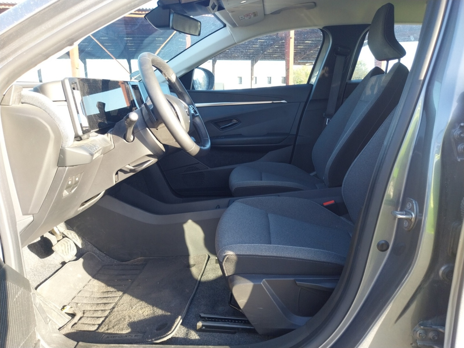 Vente en ligne Renault Megane E-Tech  EV60 220 ch super charge au prix de 22 590 €