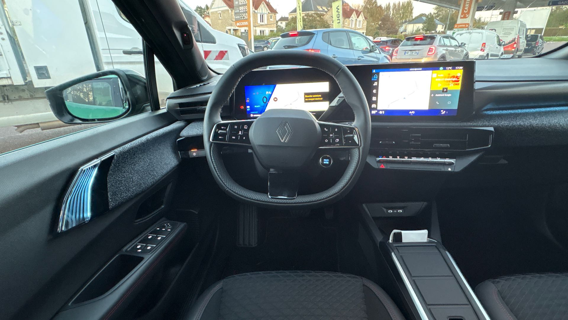 Vente en ligne Renault Clio 6 Clio E-Tech full hybrid 160 ch au prix de 26 490 €