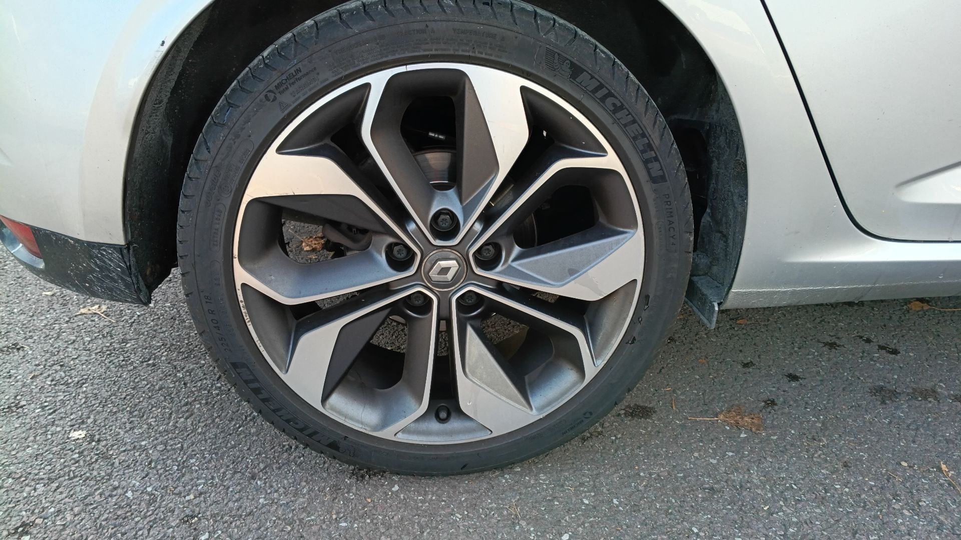 Vente en ligne Renault Megane 4 Mégane IV Berline TCe 130 Energy au prix de 9 990 €