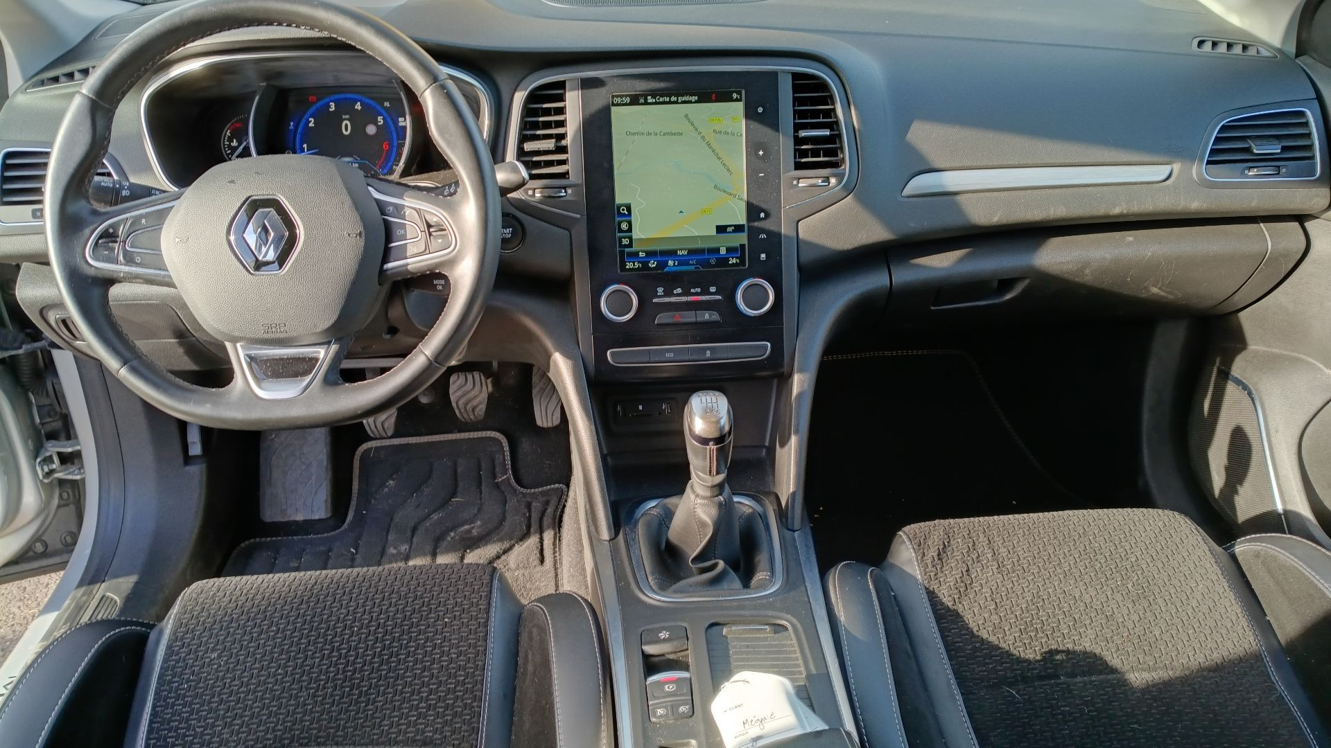 Vente en ligne Renault Megane 4 Mégane IV Berline TCe 130 Energy au prix de 9 990 €
