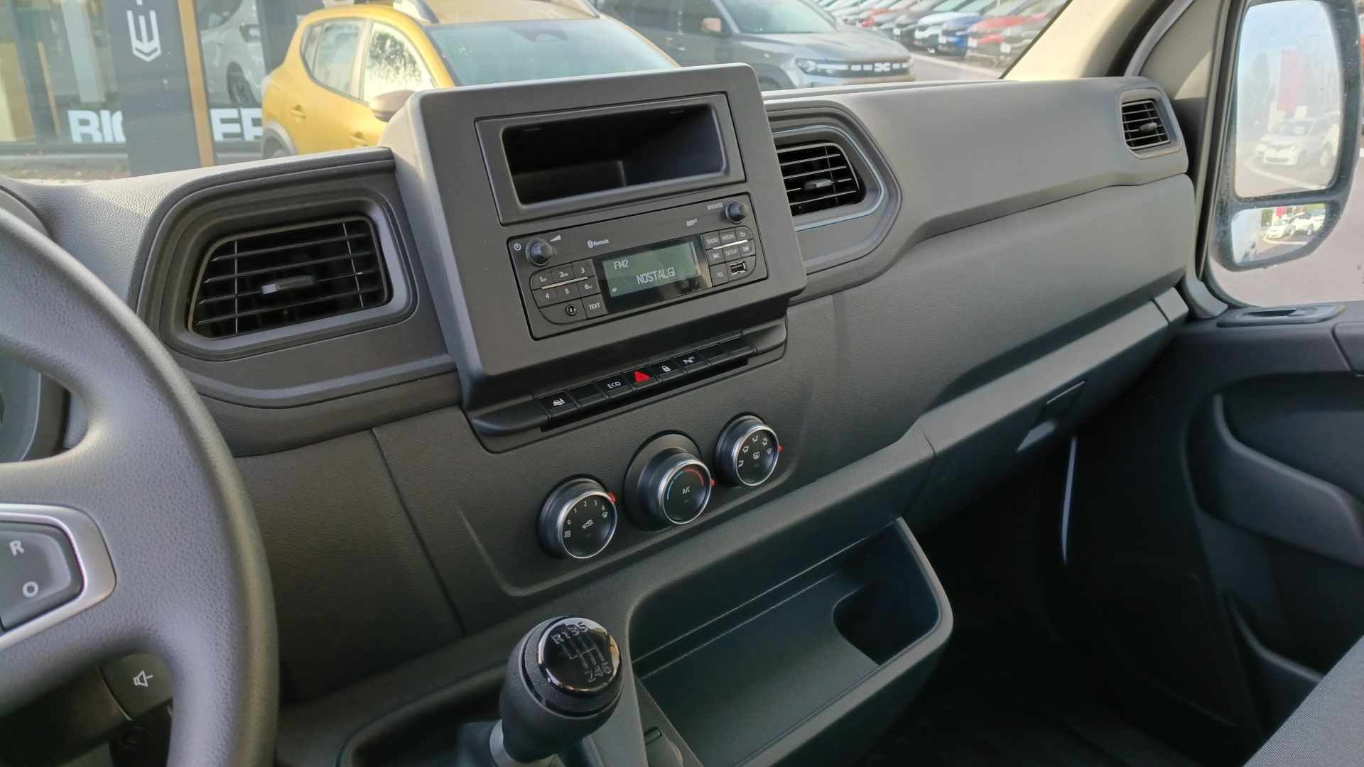 Vente en ligne Renault Master Fourgon MASTER FGN TRAC F3500 L2H2 BLUE DCI 135 au prix de 20 990 €
