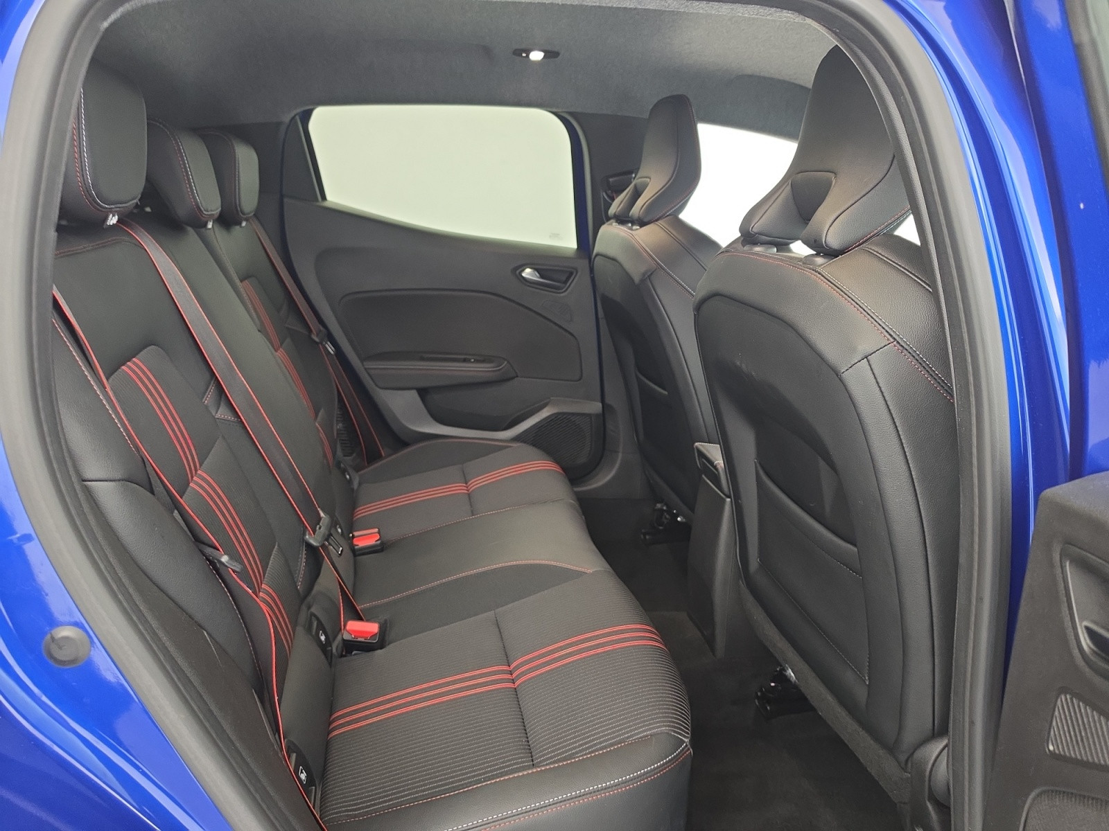 Vente en ligne Renault Clio 5 Clio E-Tech hybride 145 au prix de 16 590 €