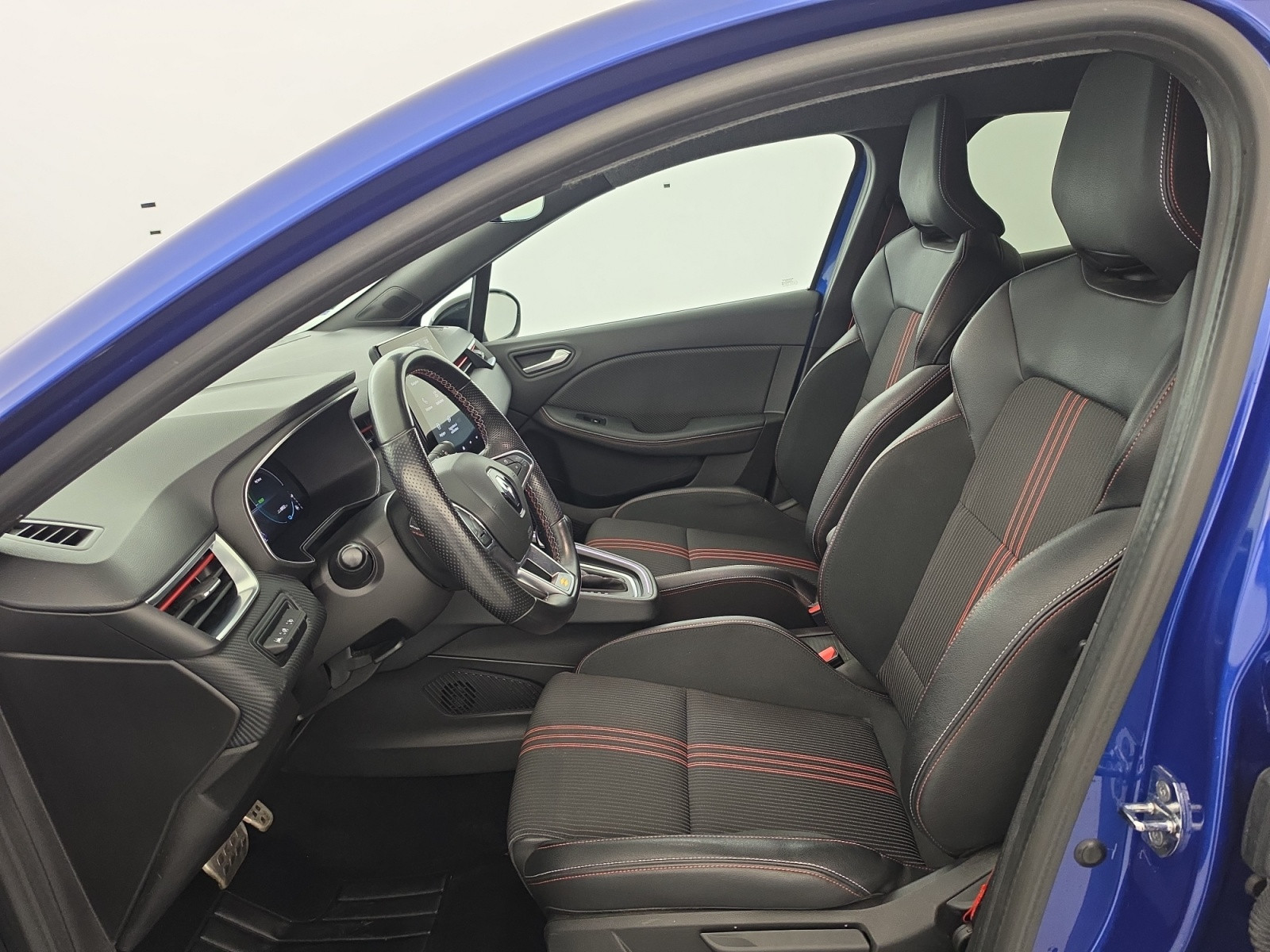 Vente en ligne Renault Clio 5 Clio E-Tech hybride 145 au prix de 16 590 €