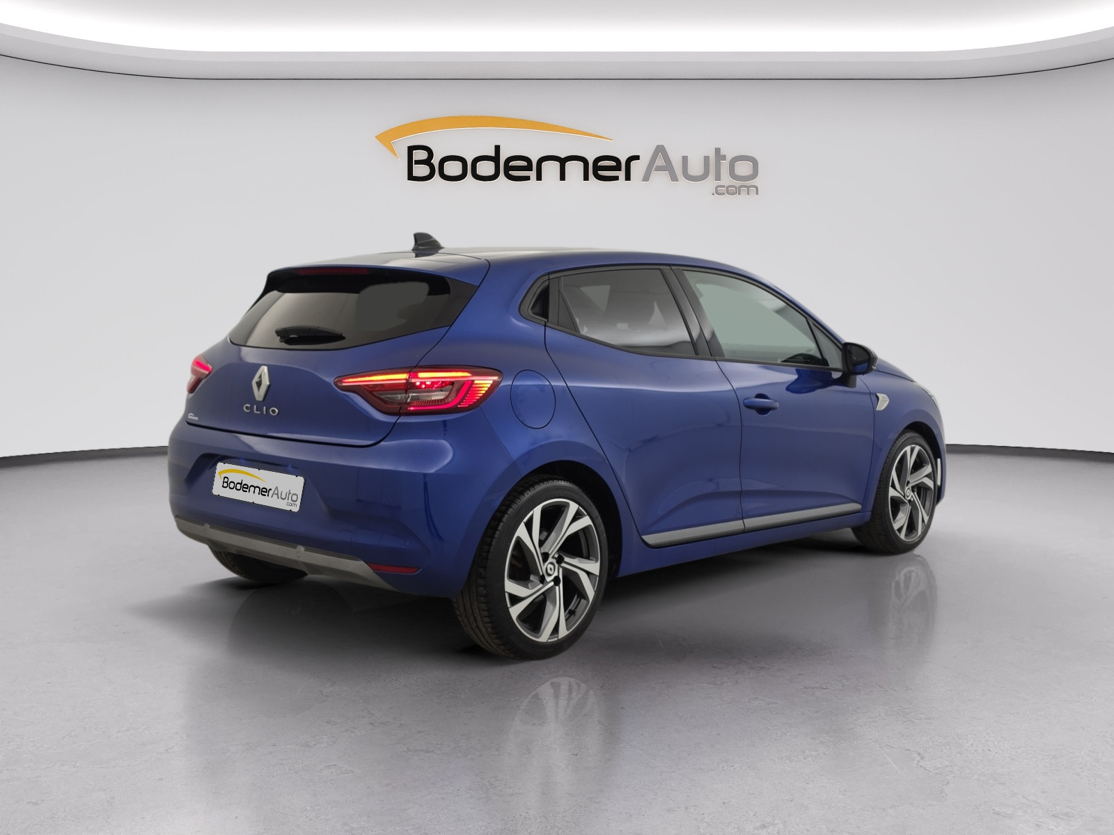 Vente en ligne Renault Clio 5 Clio E-Tech hybride 145 au prix de 16 590 €