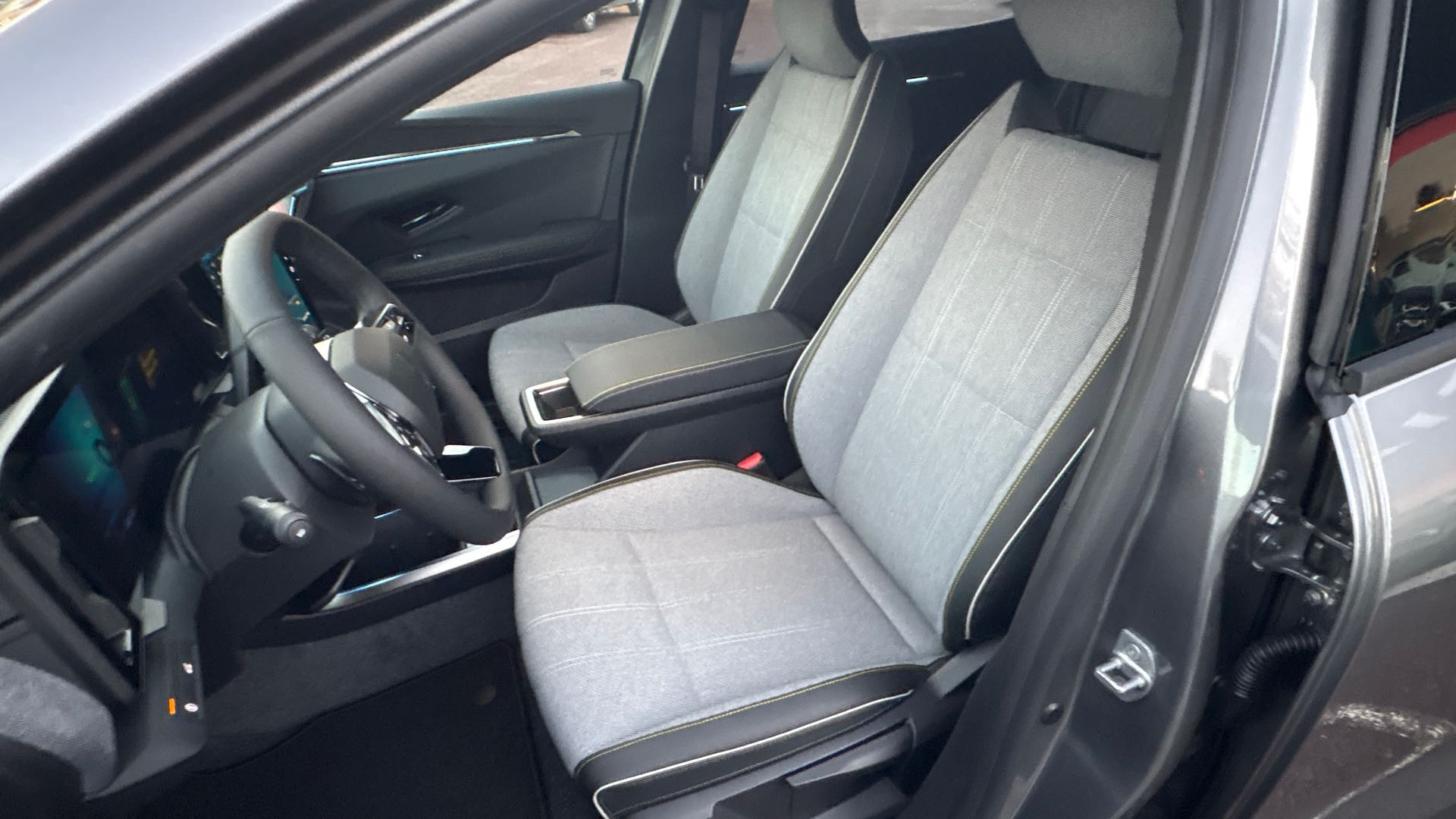 Vente en ligne Renault Scenic E-Tech Scenic E-Tech électrique 220 ch grande autonomie au prix de 46 990 €