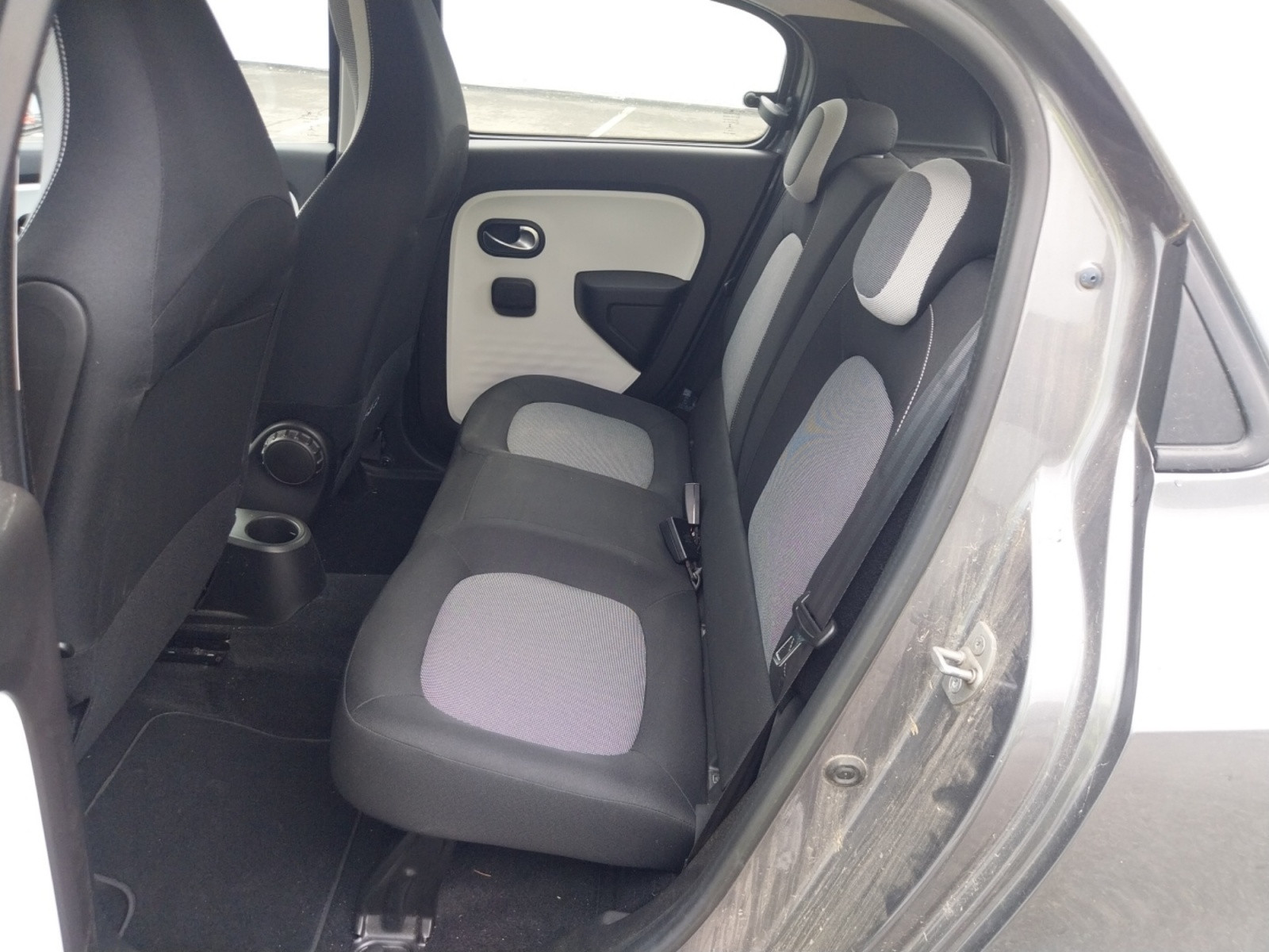 Vente en ligne Renault Twingo Electrique Twingo III E-Tech au prix de 12 590 €