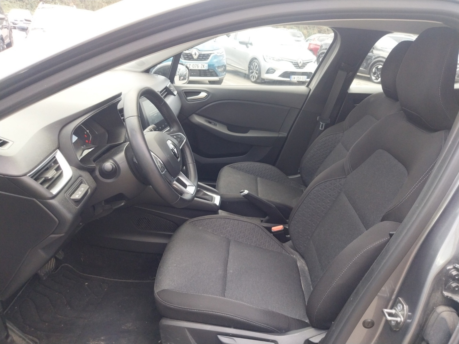 Vente en ligne Renault Clio 5 Clio E-Tech hybride 145 au prix de 16 490 €