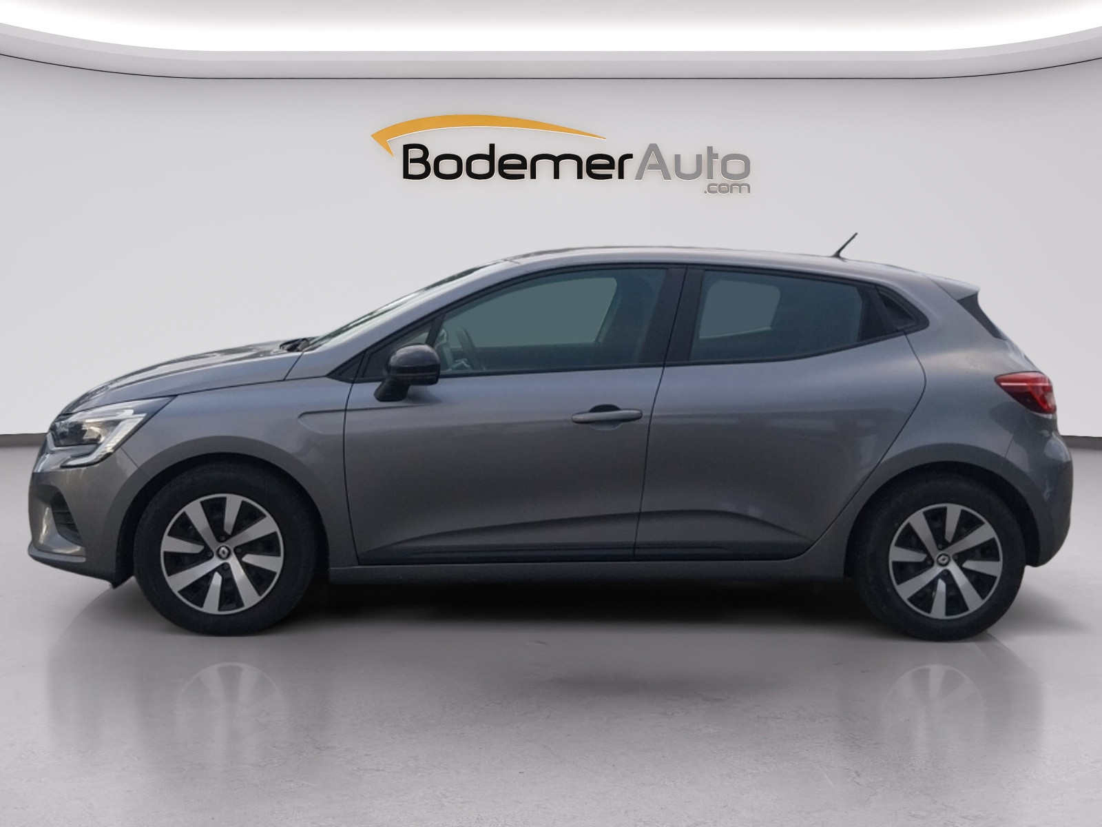 Vente en ligne Renault Clio 5 Clio E-Tech hybride 145 au prix de 16 490 €