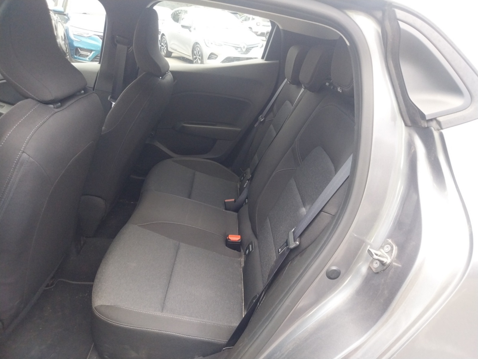 Vente en ligne Renault Clio 5 Clio E-Tech hybride 145 au prix de 16 490 €