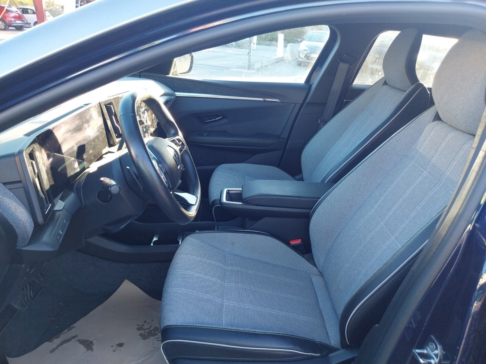 Vente en ligne Renault Megane E-Tech  EV60 220 ch super charge au prix de 23 590 €