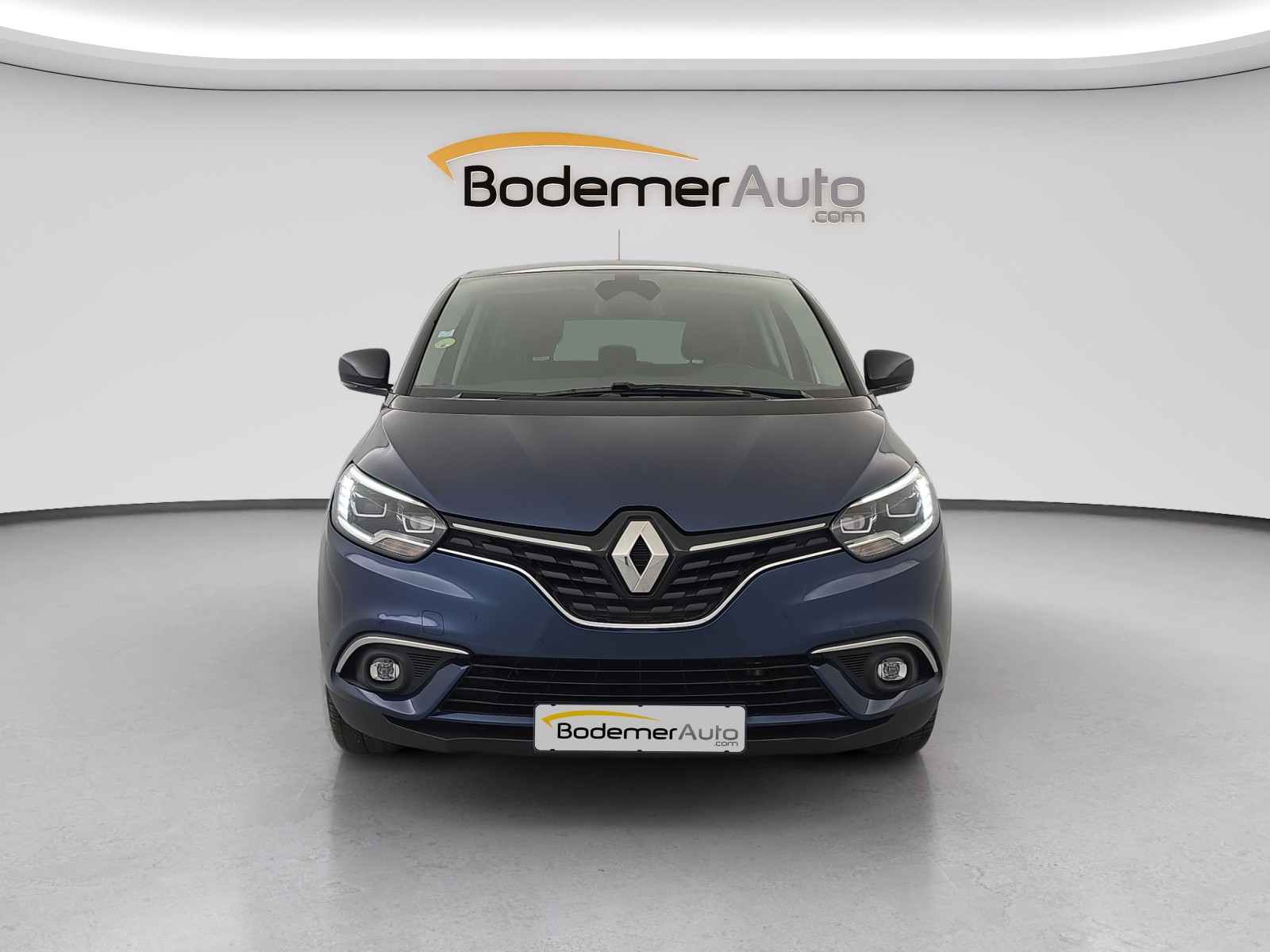 Vente en ligne Renault Scenic 4 Scenic Blue dCi 120 au prix de 15 890 €