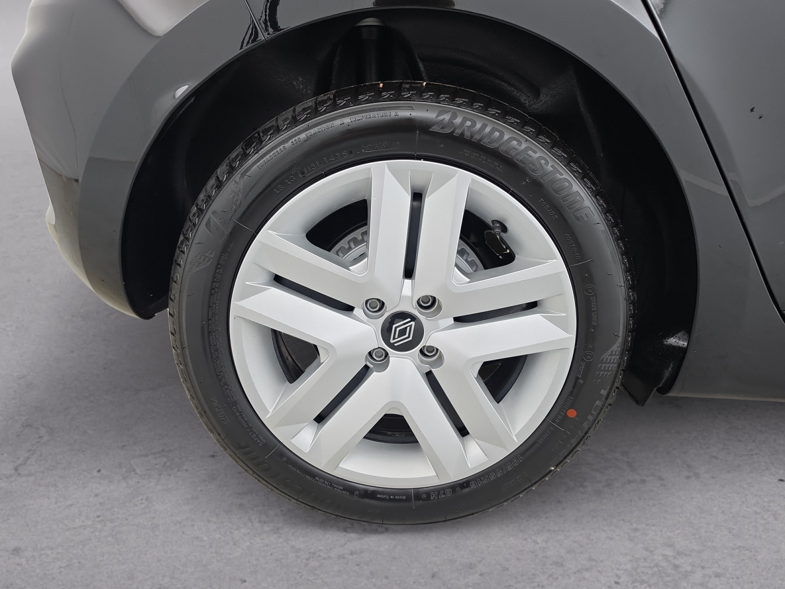 Vente en ligne Renault Clio 5 Clio Blue dCi 100 ch GSR2 au prix de 17 490 €