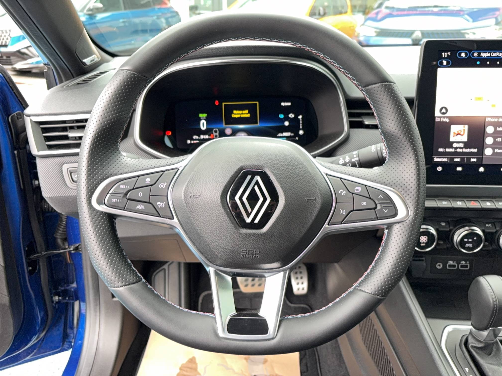Vente en ligne Renault Clio 5 Clio E-Tech full hybrid 145 au prix de 20 290 €