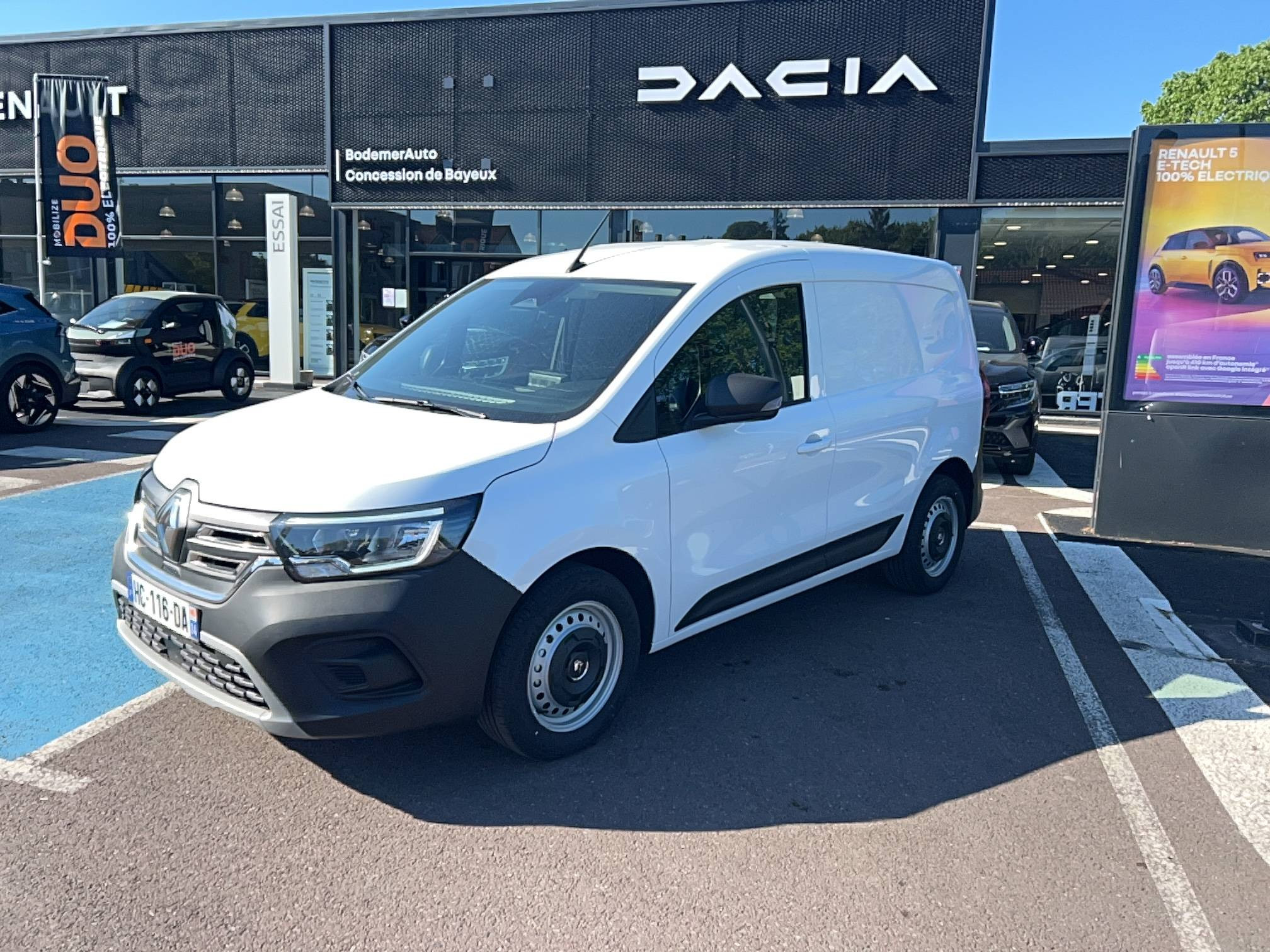 Renault Kangoo Van E-Tech  FG SESAME L1 AC22/DC80 GSR2 occasion de 2025 en vente à Bayeux
