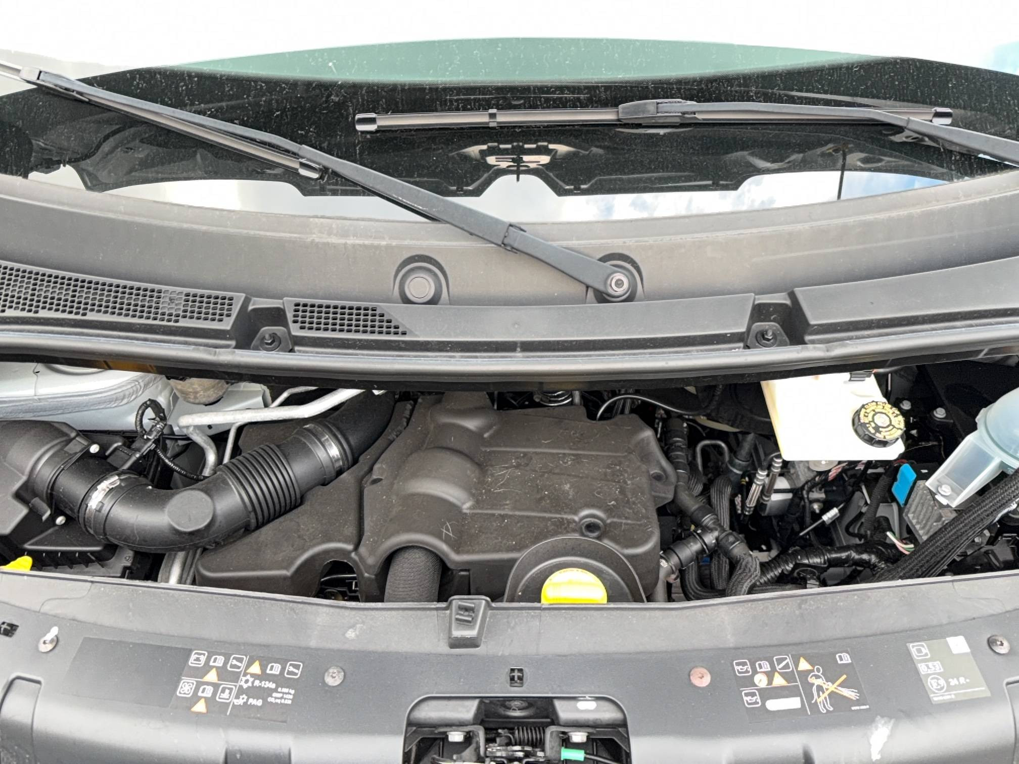 Vente en ligne Renault Master Fourgon MASTER FGN TRAC F3500 L2H2 BLUE DCI 135 au prix de 21 990 €