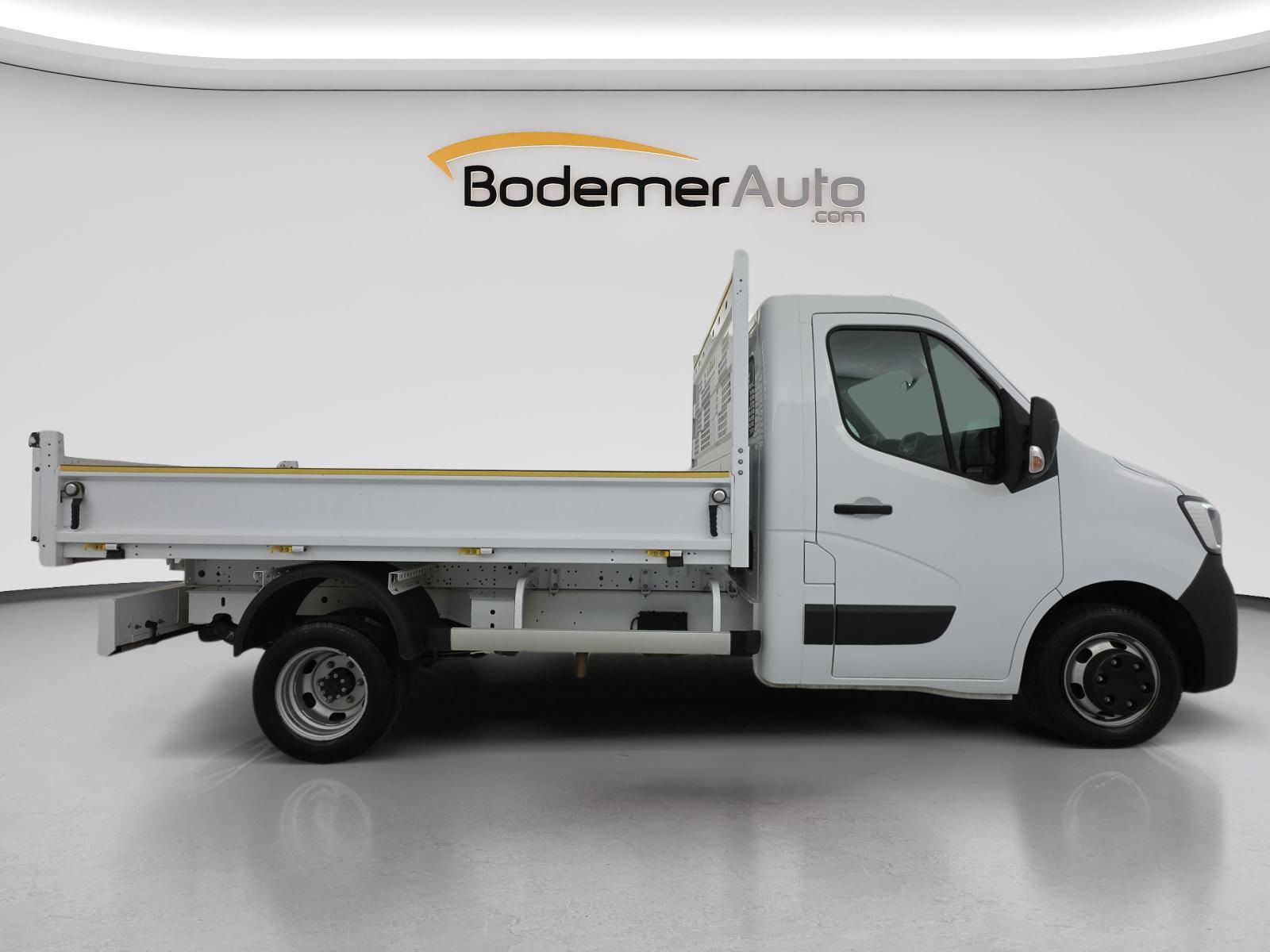 Vente en ligne Renault Master 3 Châssis Cabine MASTER CC PROP RJ3500 L2 PAFC BLUE DCI 130 EURO VI au prix de 31 590 €