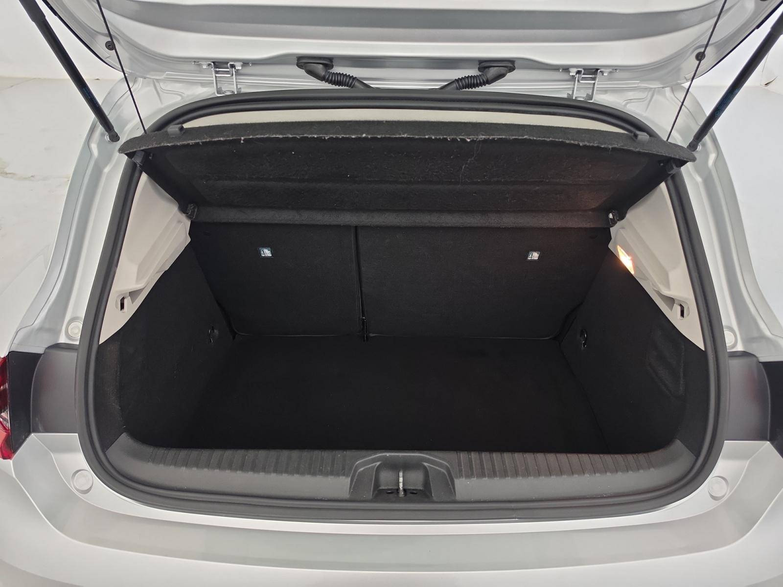 Vente en ligne Renault Clio 5 Clio E-Tech 140 au prix de 12 590 €