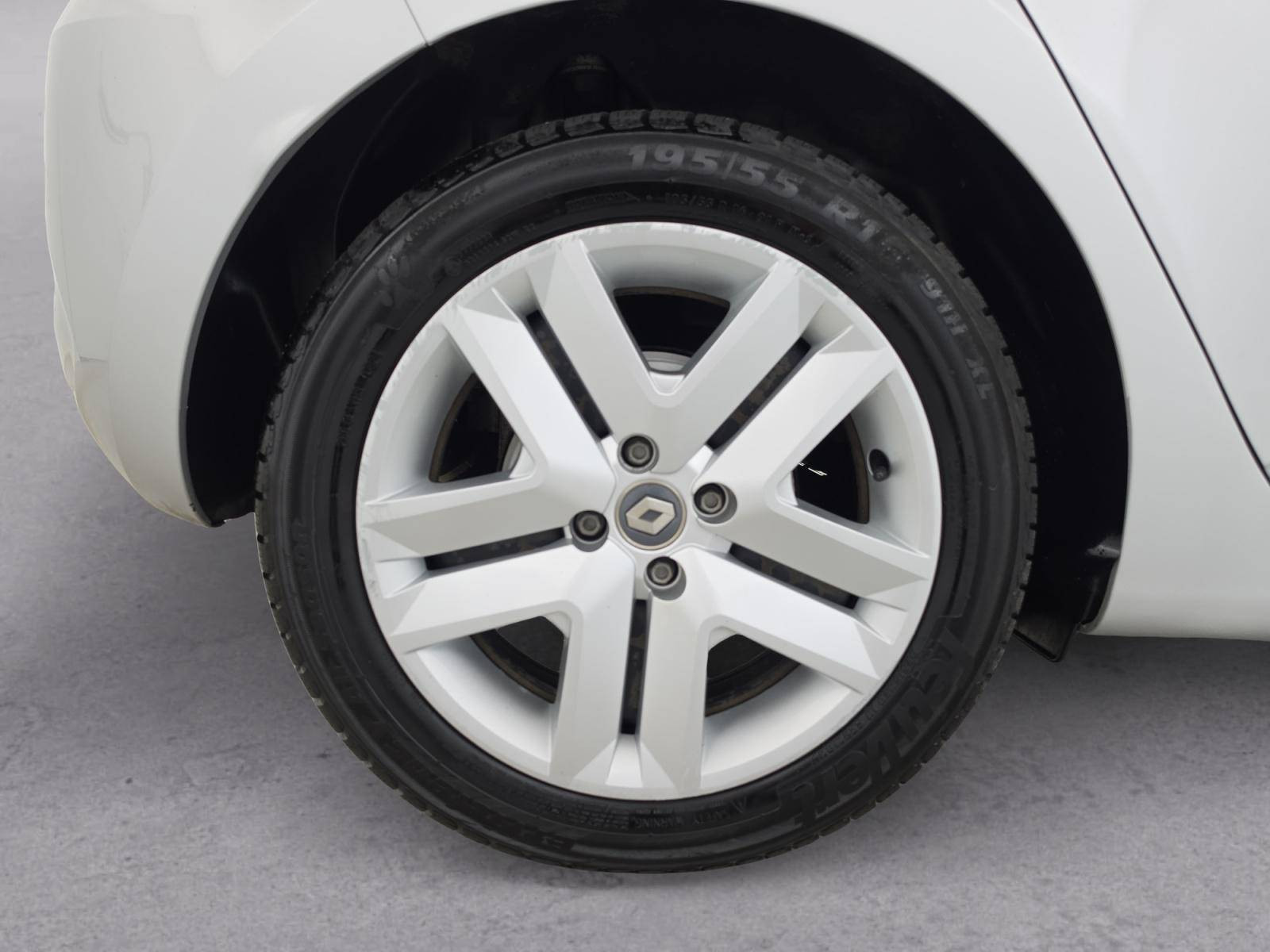 Vente en ligne Renault Clio 5 Clio E-Tech 140 au prix de 12 590 €