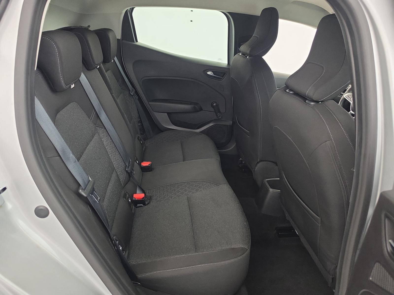 Vente en ligne Renault Clio 5 Clio E-Tech 140 au prix de 12 590 €