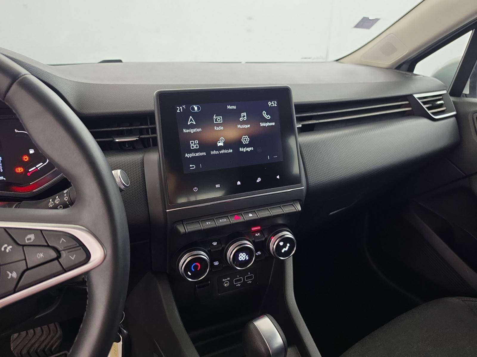 Vente en ligne Renault Clio 5 Clio E-Tech 140 au prix de 12 590 €
