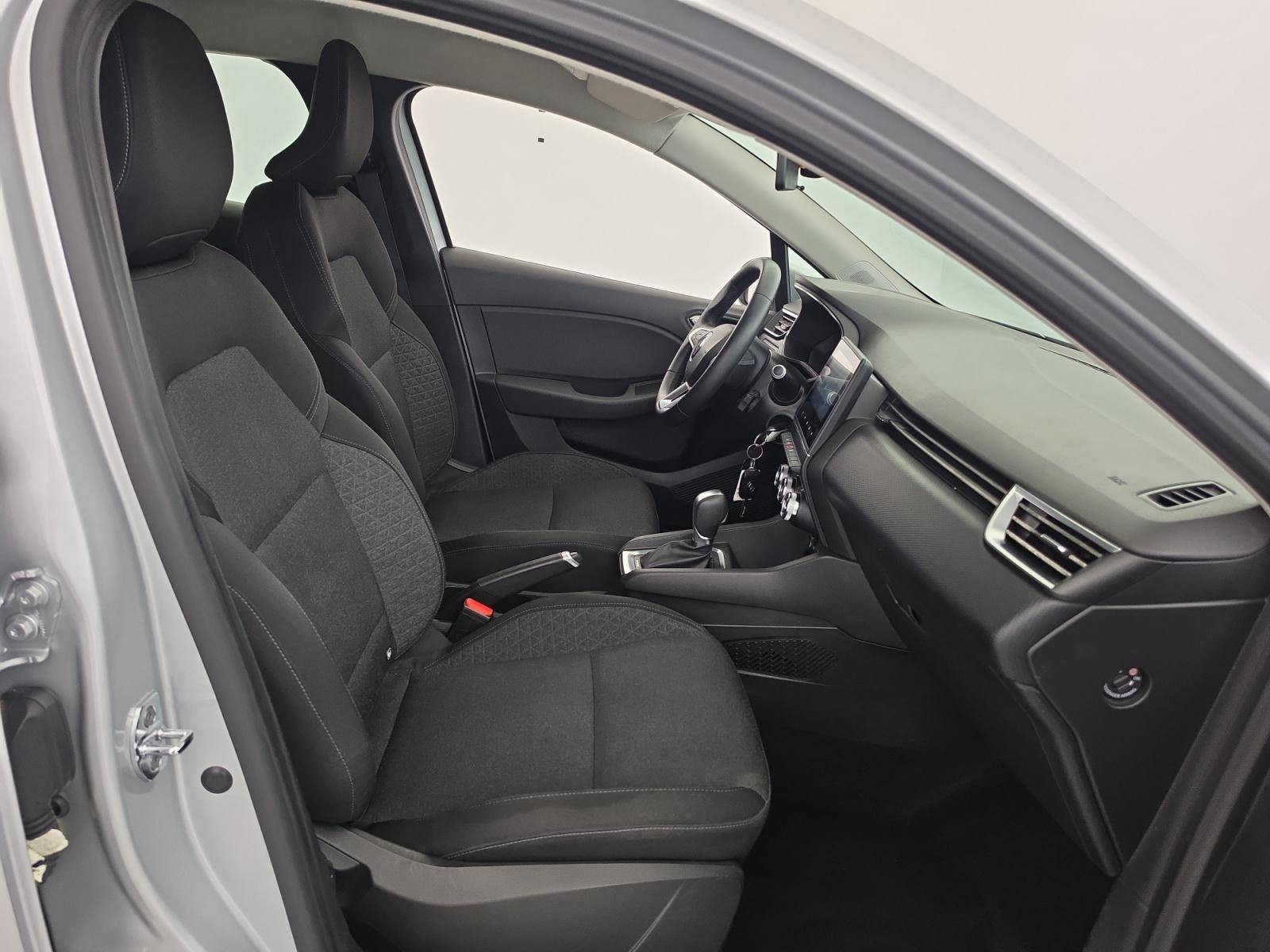 Vente en ligne Renault Clio 5 Clio E-Tech 140 au prix de 12 590 €
