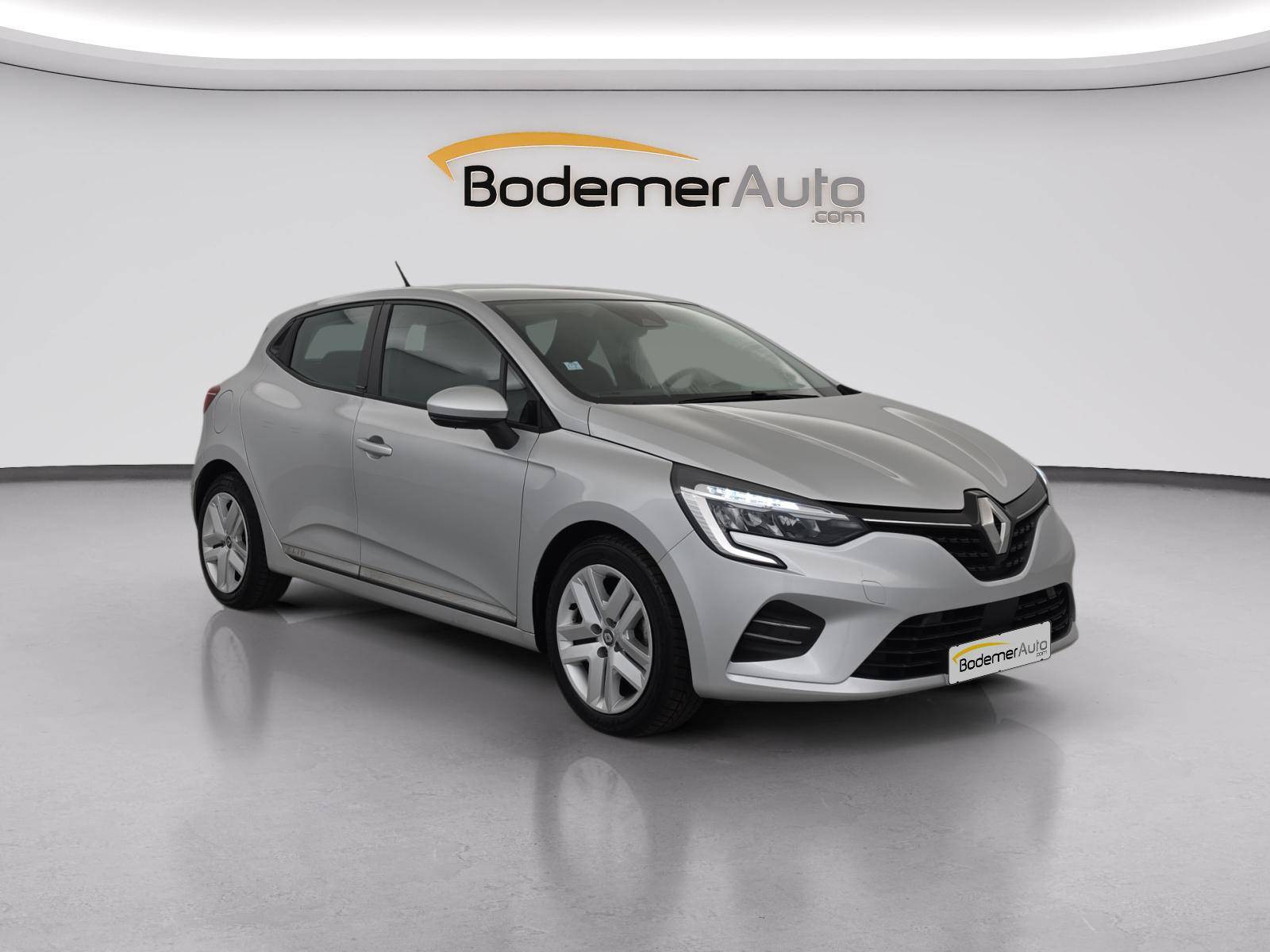 Vente en ligne Renault Clio 5 Clio E-Tech 140 au prix de 12 590 €