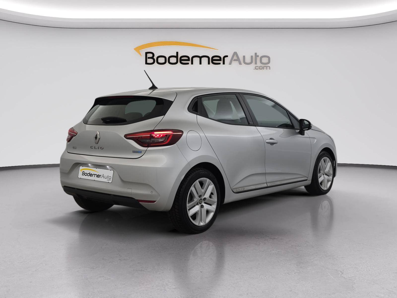 Vente en ligne Renault Clio 5 Clio E-Tech 140 au prix de 12 590 €