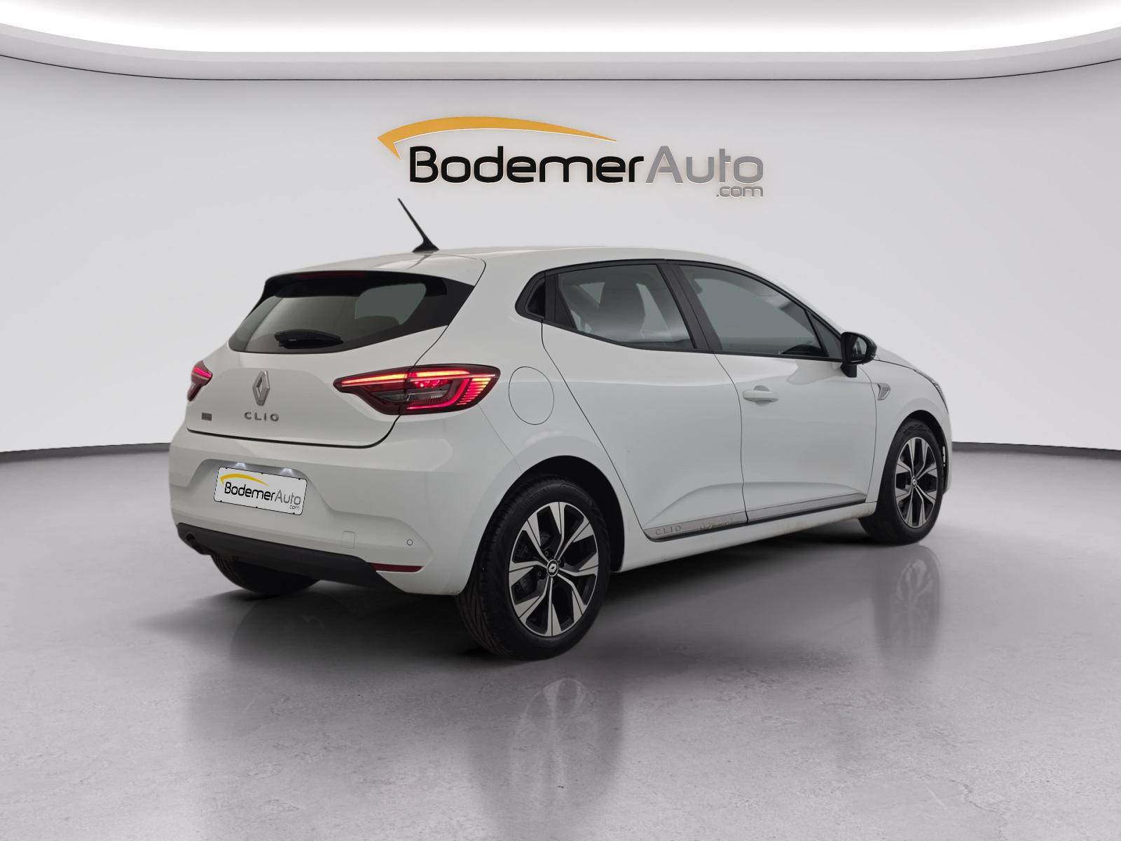 Vente en ligne Renault Clio 5 Clio TCe 90 - 21N au prix de 12 990 €