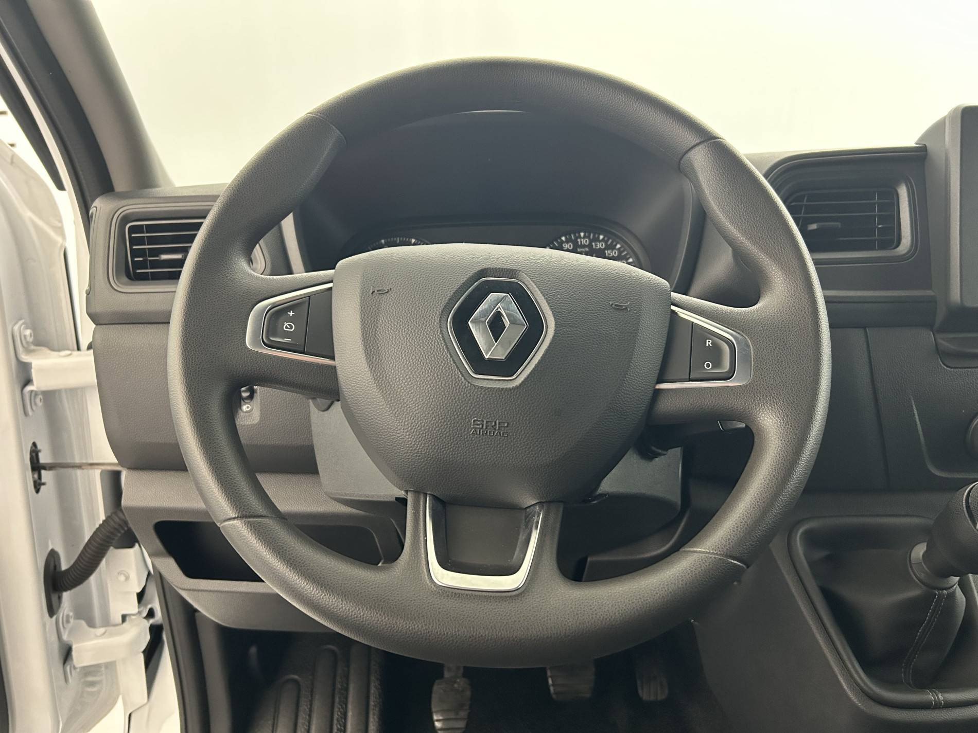 Vente en ligne Renault Master Fourgon MASTER FGN TRAC F3500 L3H3 BLUE DCI 135 au prix de 24 990 €