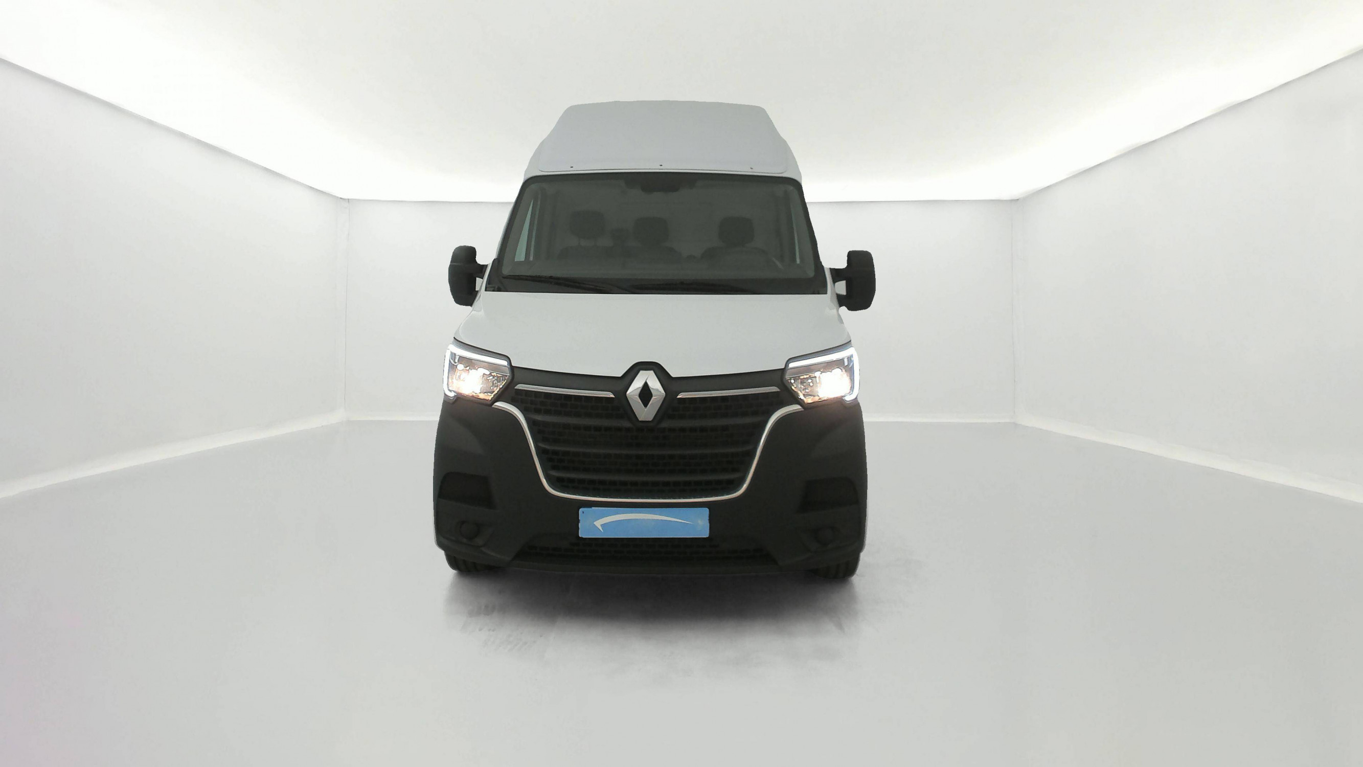 Vente en ligne Renault Master Fourgon MASTER FGN TRAC F3500 L3H3 BLUE DCI 135 au prix de 24 990 €