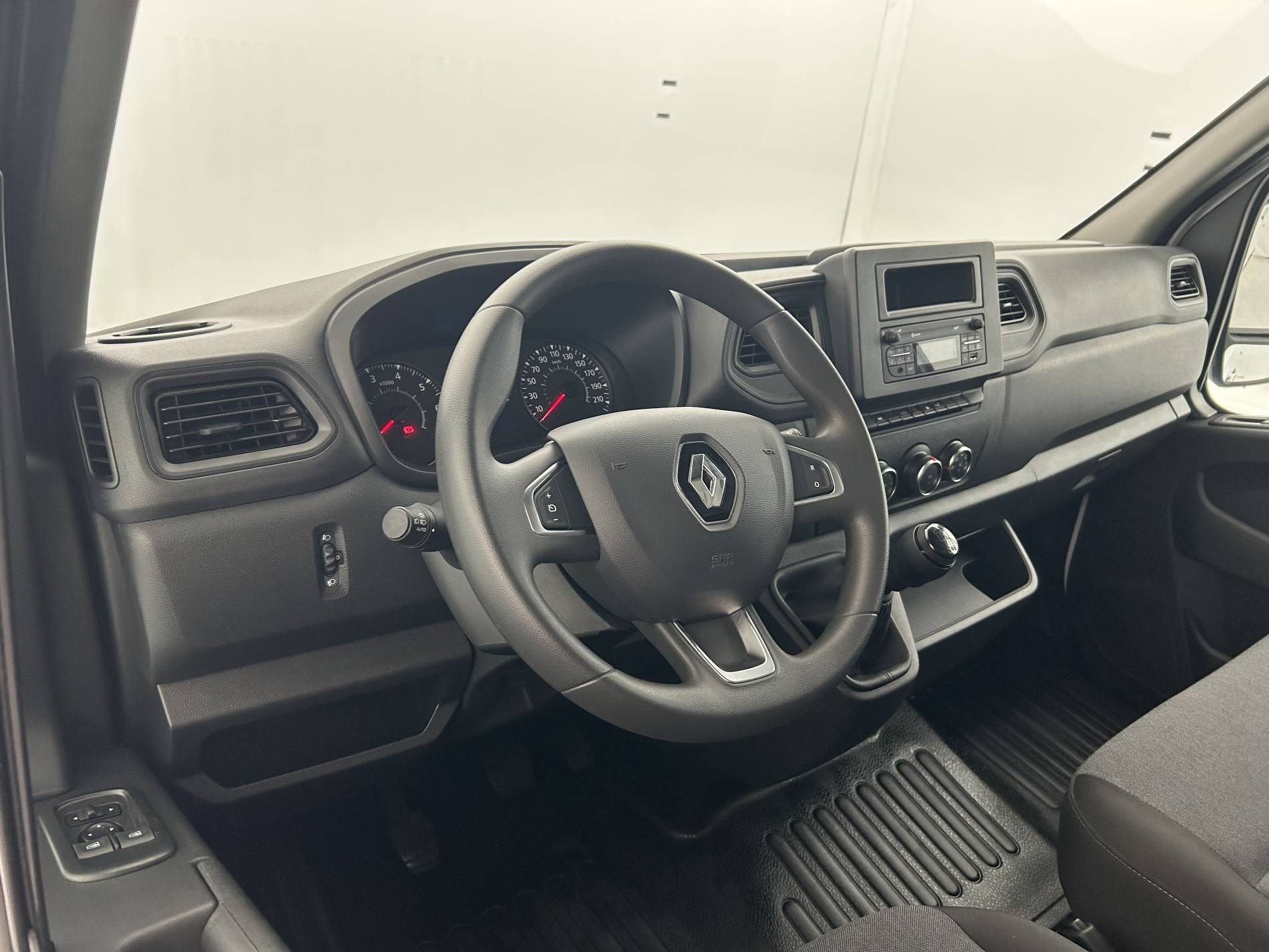 Vente en ligne Renault Master Fourgon MASTER FGN TRAC F3500 L3H3 BLUE DCI 135 au prix de 24 990 €