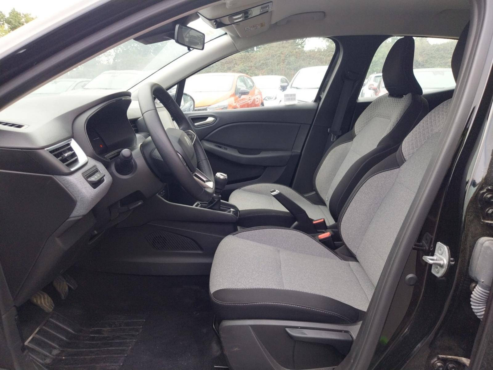 Vente en ligne Renault Clio 5 Clio Blue dCi 100 ch GSR2 au prix de 17 490 €