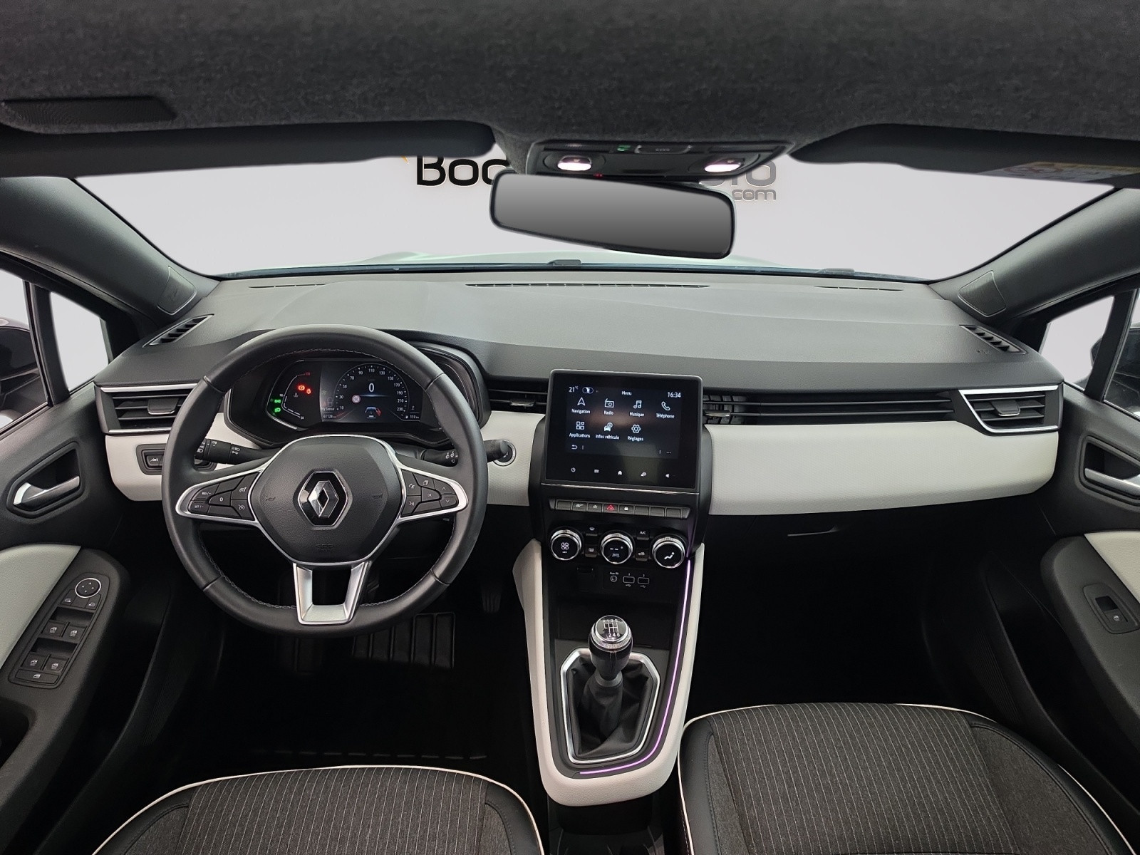 Vente en ligne Renault Clio 5 Clio TCe 90 au prix de 14 990 €