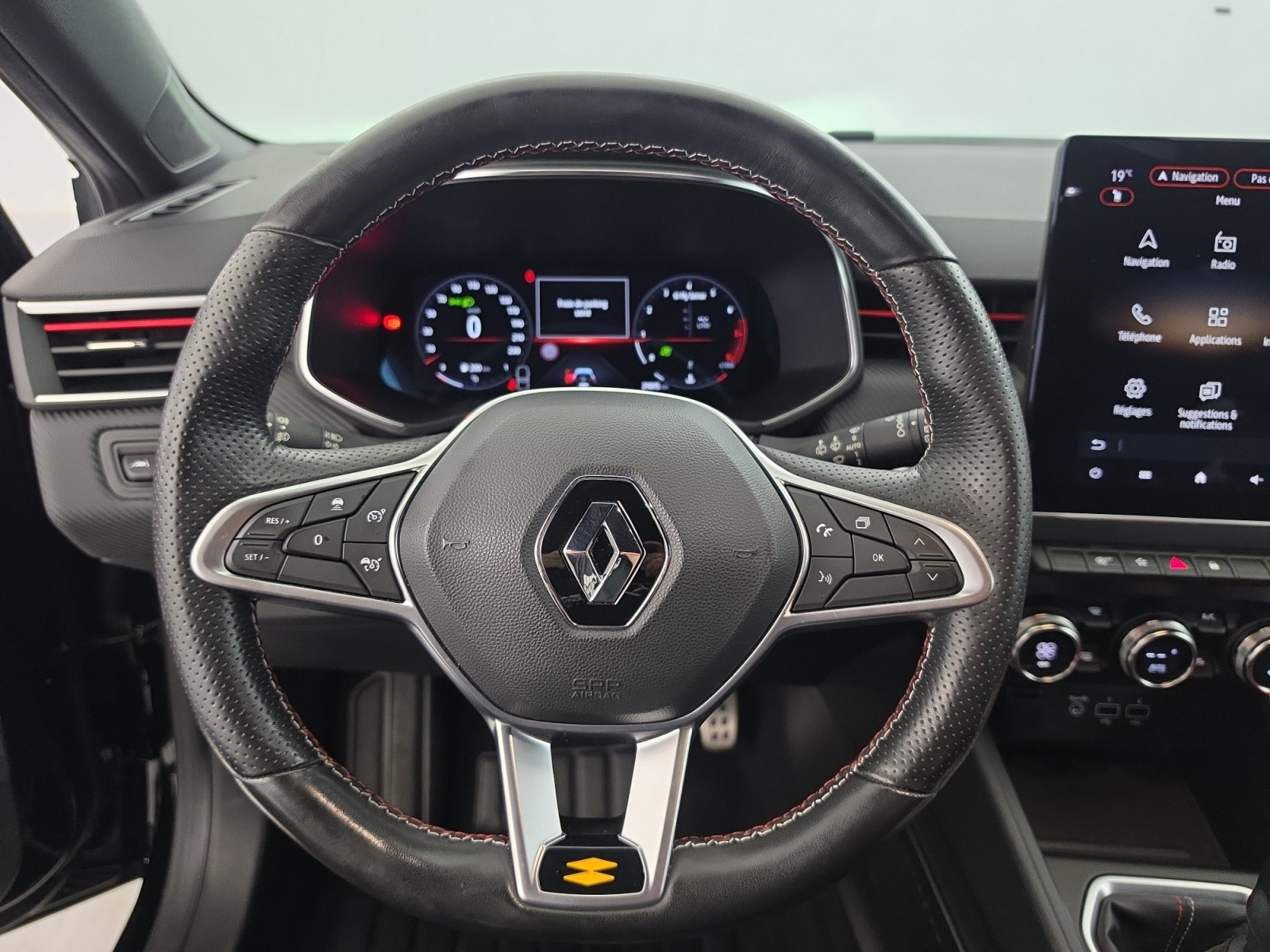 Vente en ligne Renault Clio 5 Clio TCe 140 au prix de 17 990 €