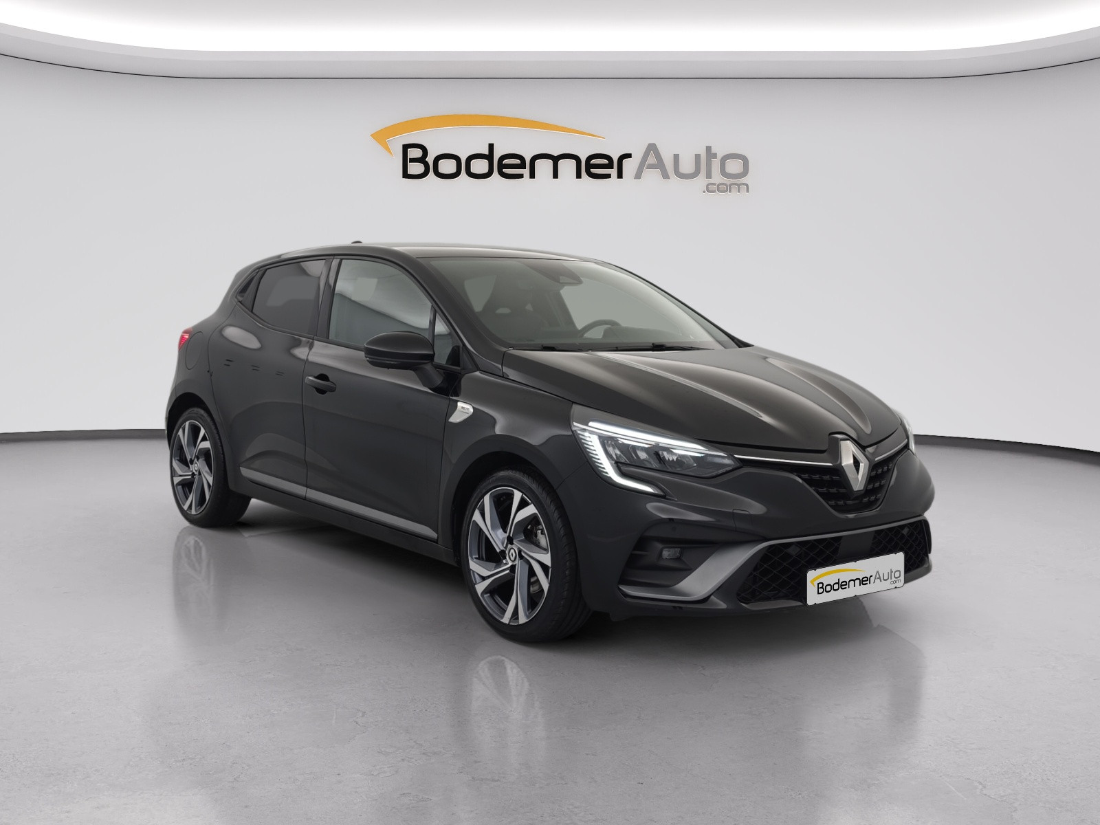 Vente en ligne Renault Clio 5 Clio TCe 140 au prix de 17 990 €